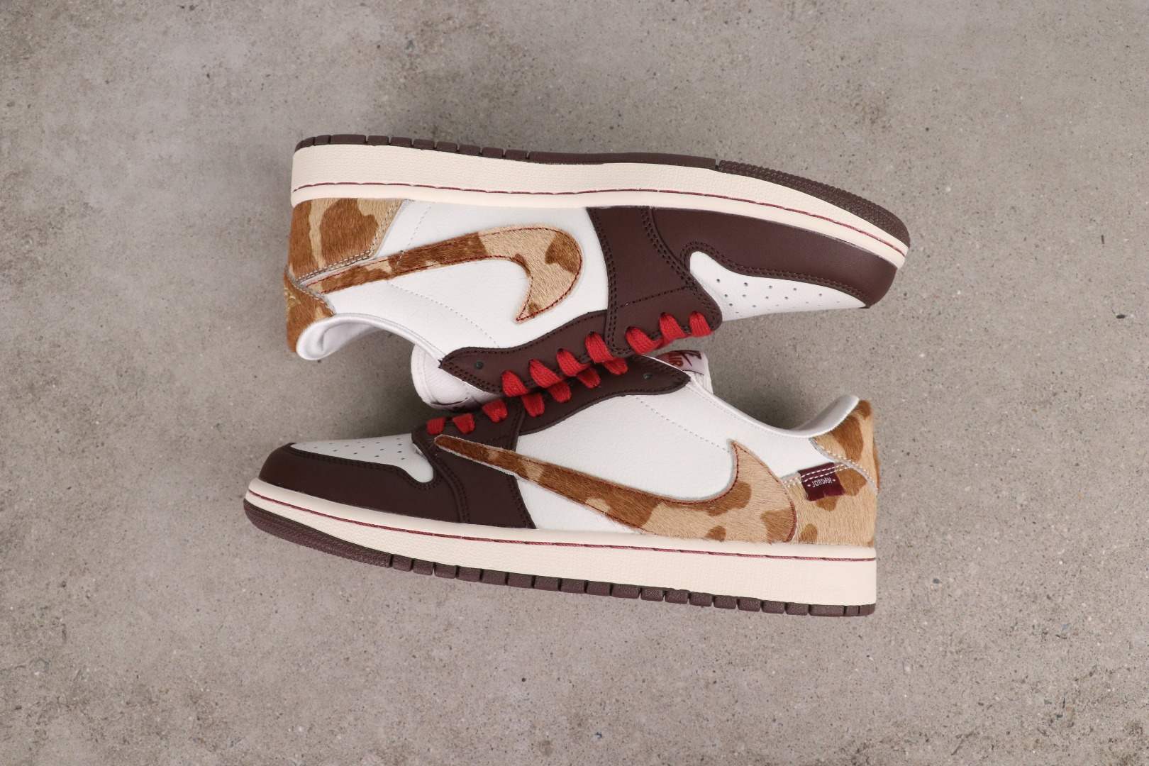 AIR JORDAN 1 HIGH OG SP IQ5321-121