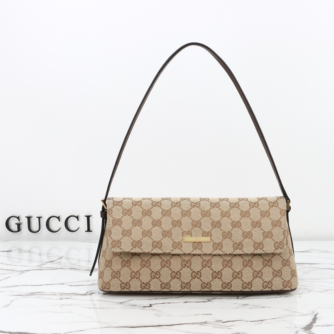 Gucci Madison Medium Shoulder Bag โ 874744