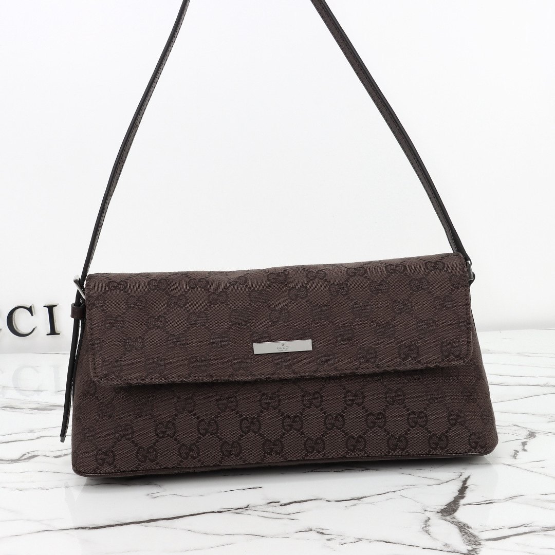 Gucci Madison Medium Shoulder Bag — 874744