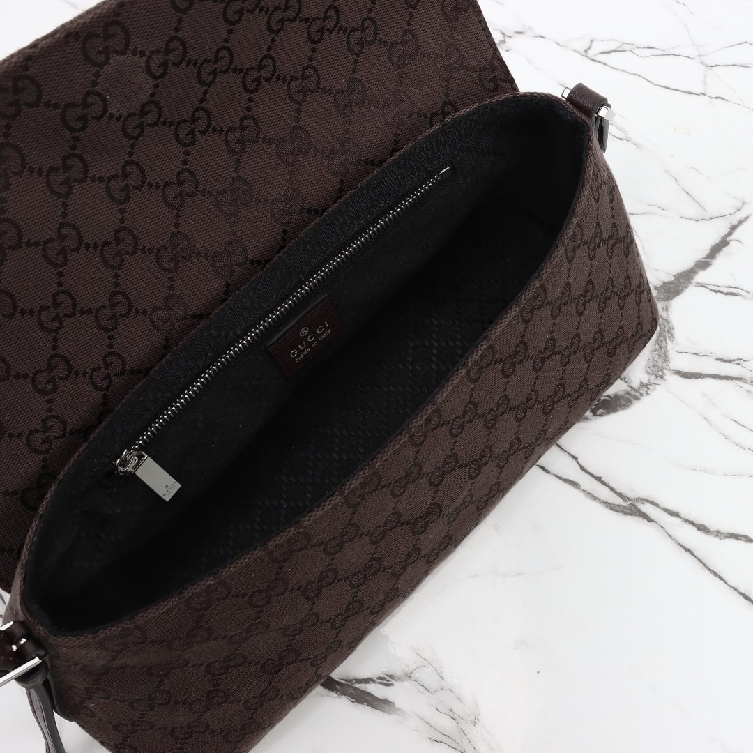 Gucci Madison Medium Shoulder Bag — 874744