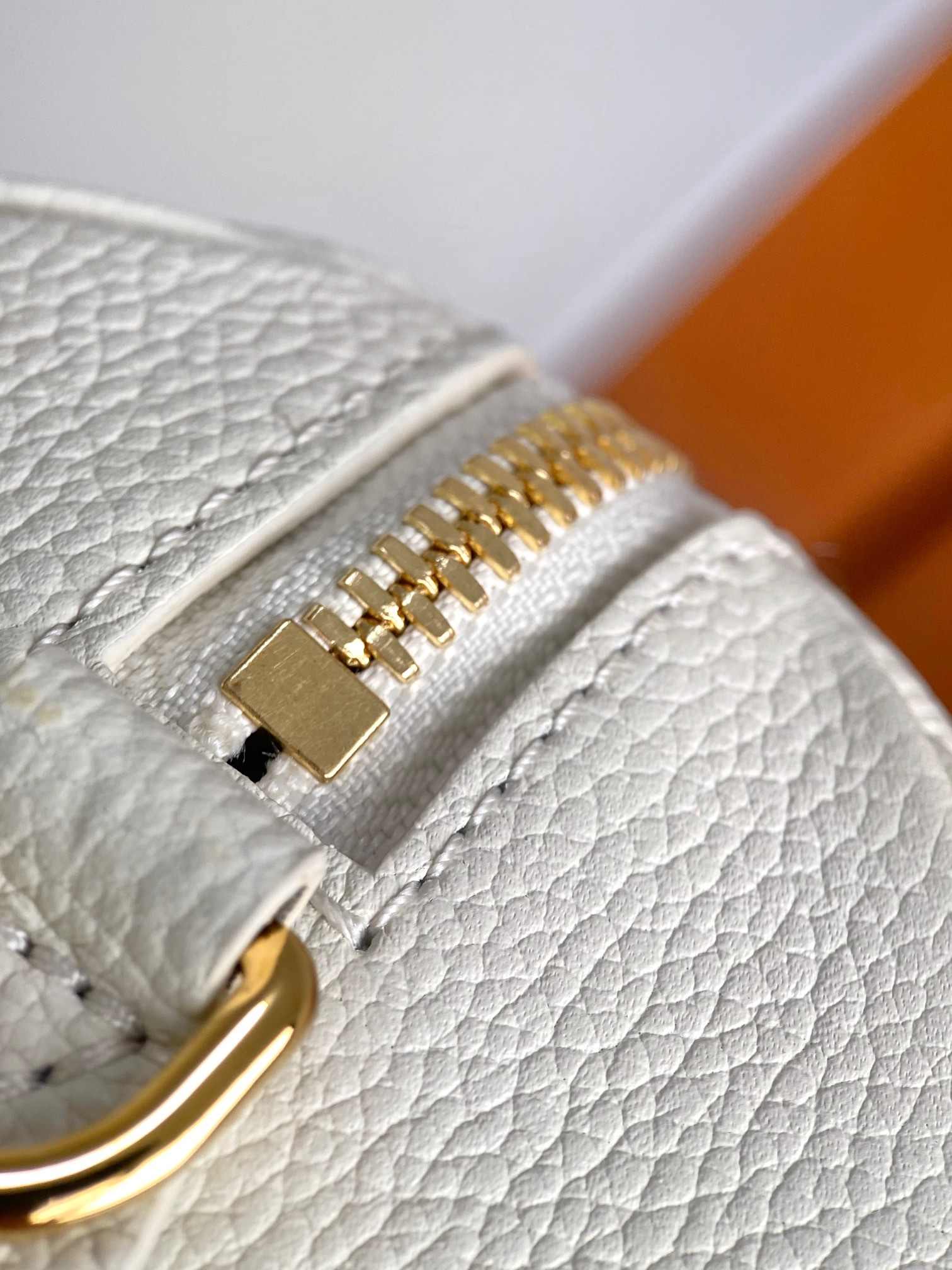 Louis Vuitton Speedy Bandoulière 20 Boston Bag — M46883