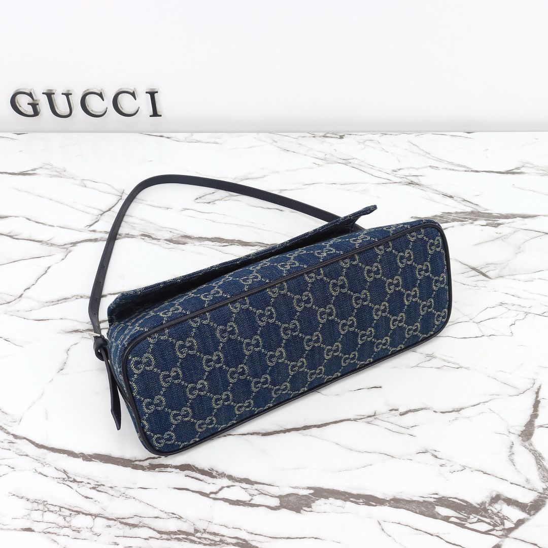 Gucci Madison Medium Shoulder Bag — 874744