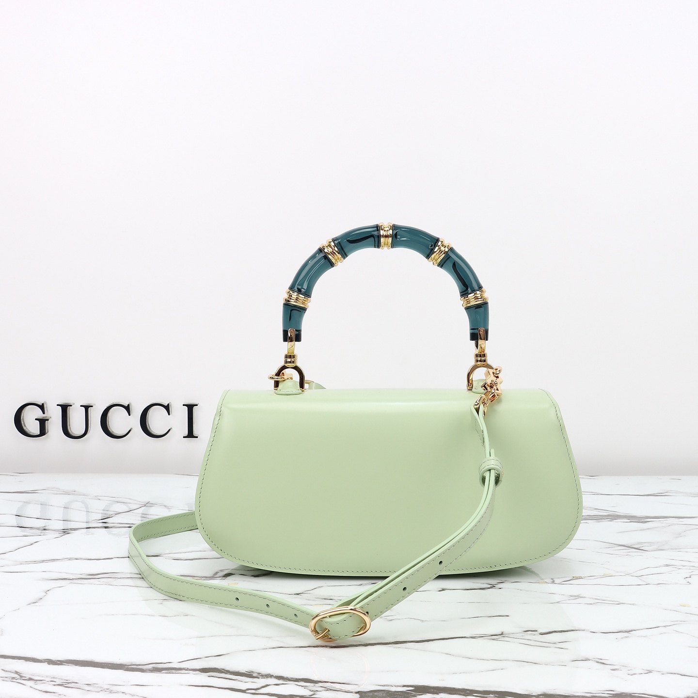 Gucci Bamboo Diva Medium Bag — 827750