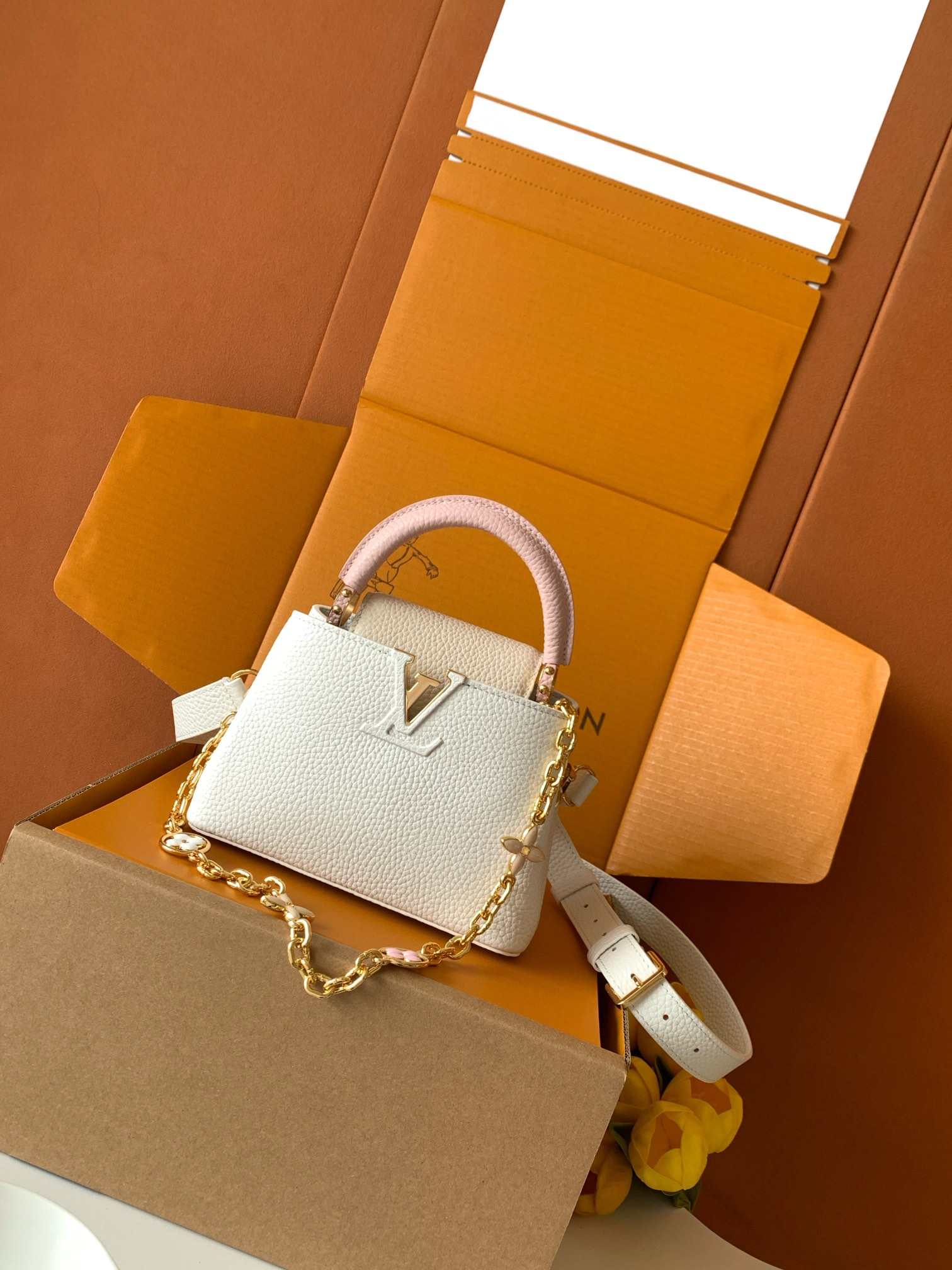 Louis Vuitton Capucines Mini-Style Top-Handle Bag — M11342