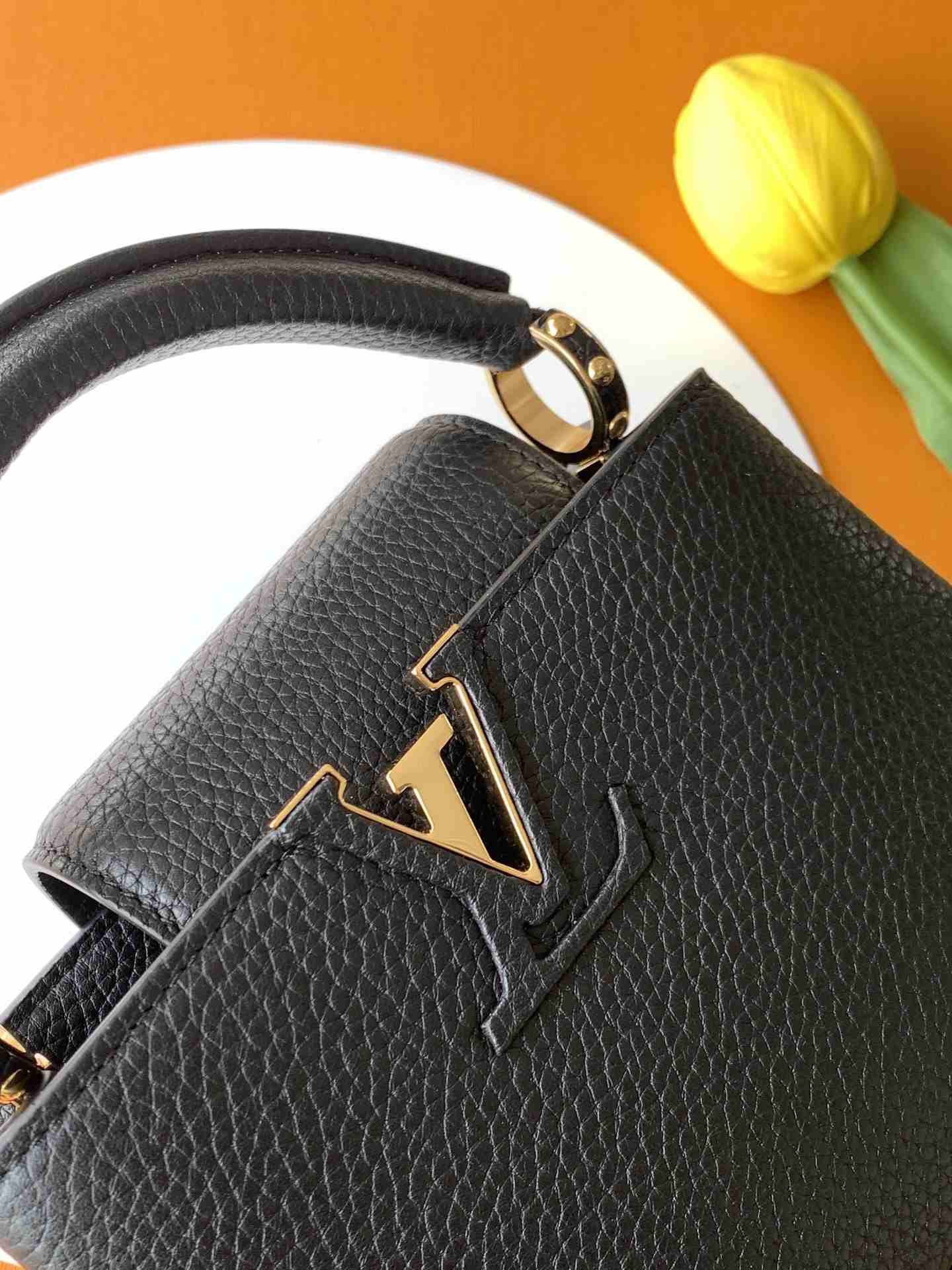 Louis Vuitton Capucines-Style Top-Handle Bag — M59433