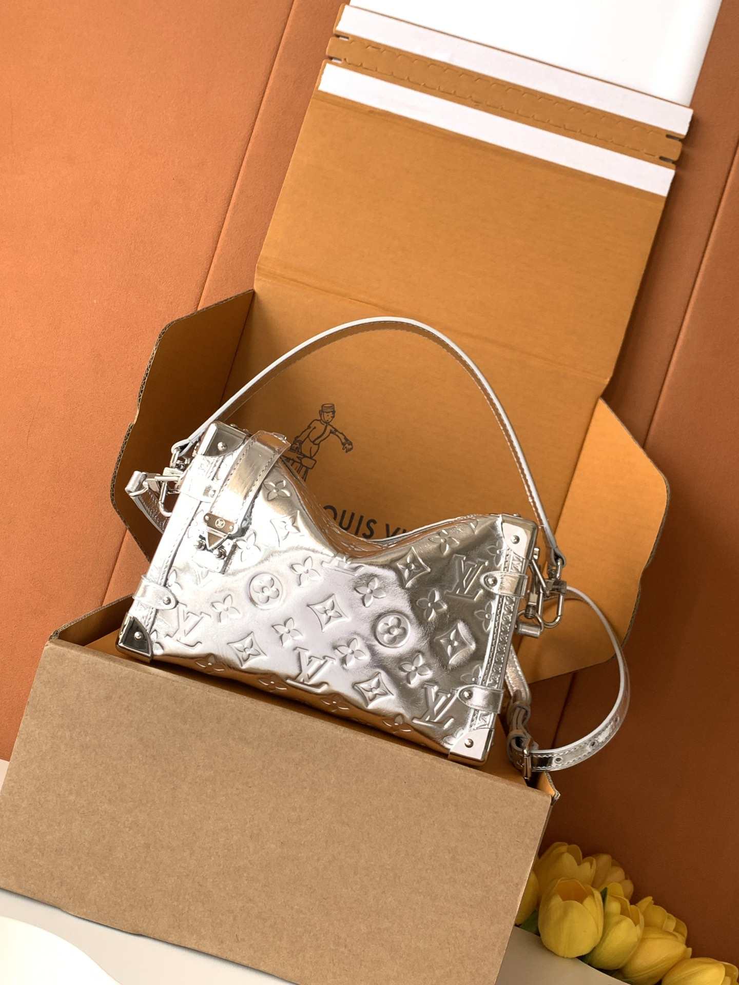 Louis Vuitton Side Trunk MM Bag — M26223