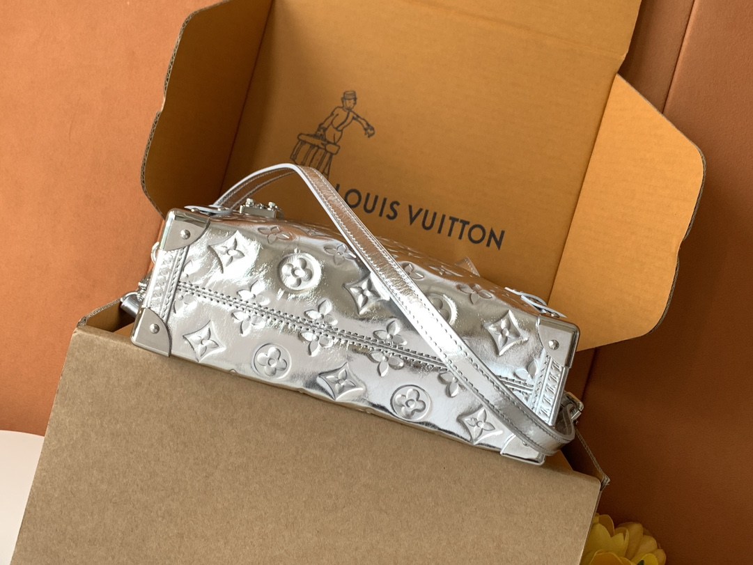 Louis Vuitton Side Trunk MM Bag — M26223