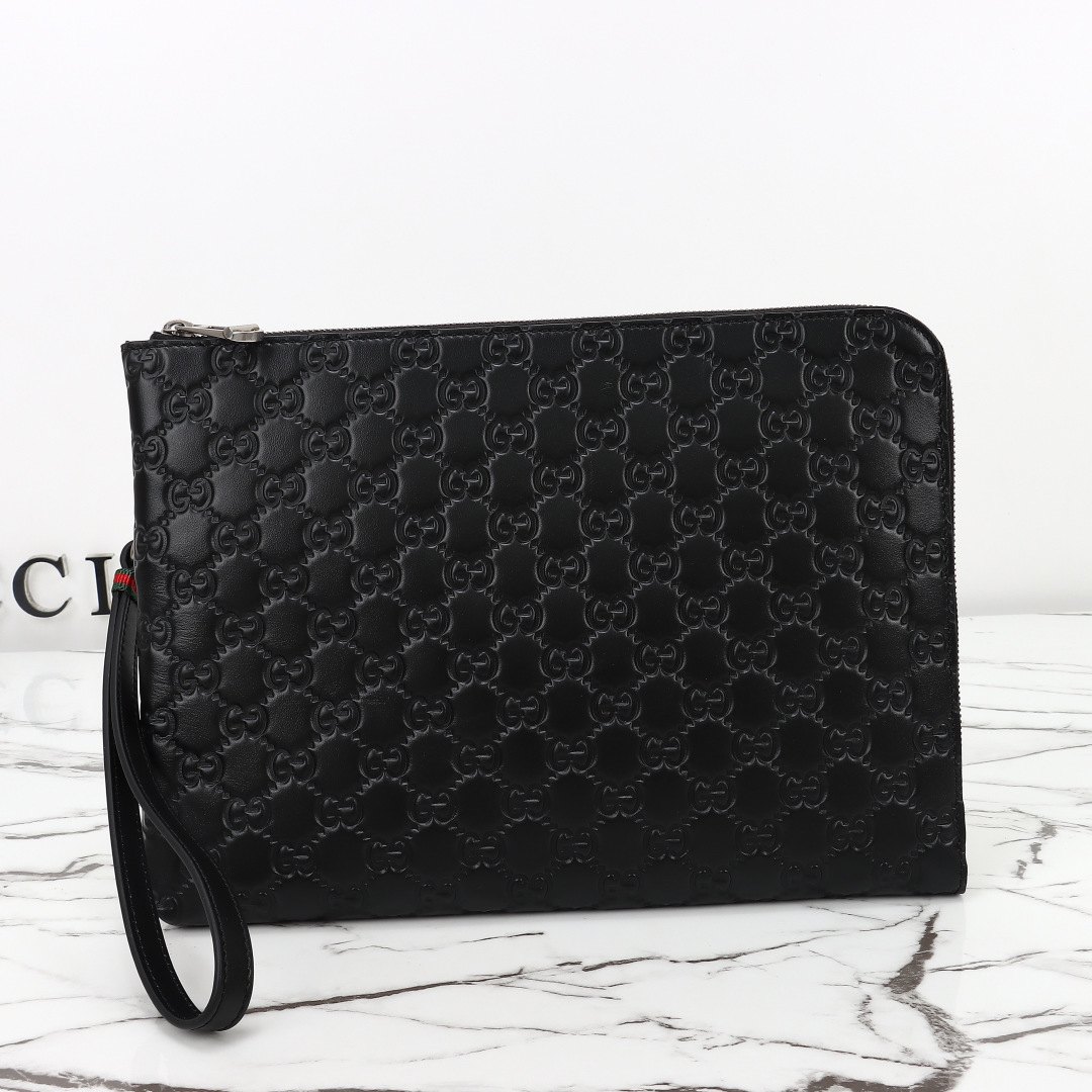 Gucci GG Emblem Medium Pouch — 850223