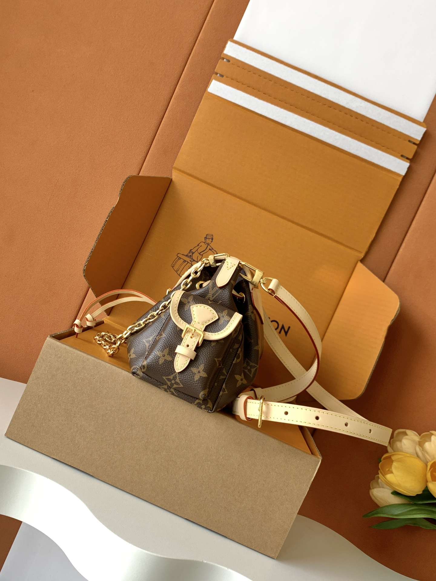 Louis Vuitton Odyssée Bag — M25085