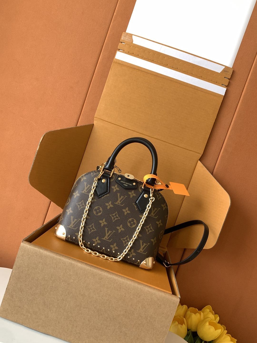 Louis Vuitton Alma Trunk BB Bag — M26084, Product 25564