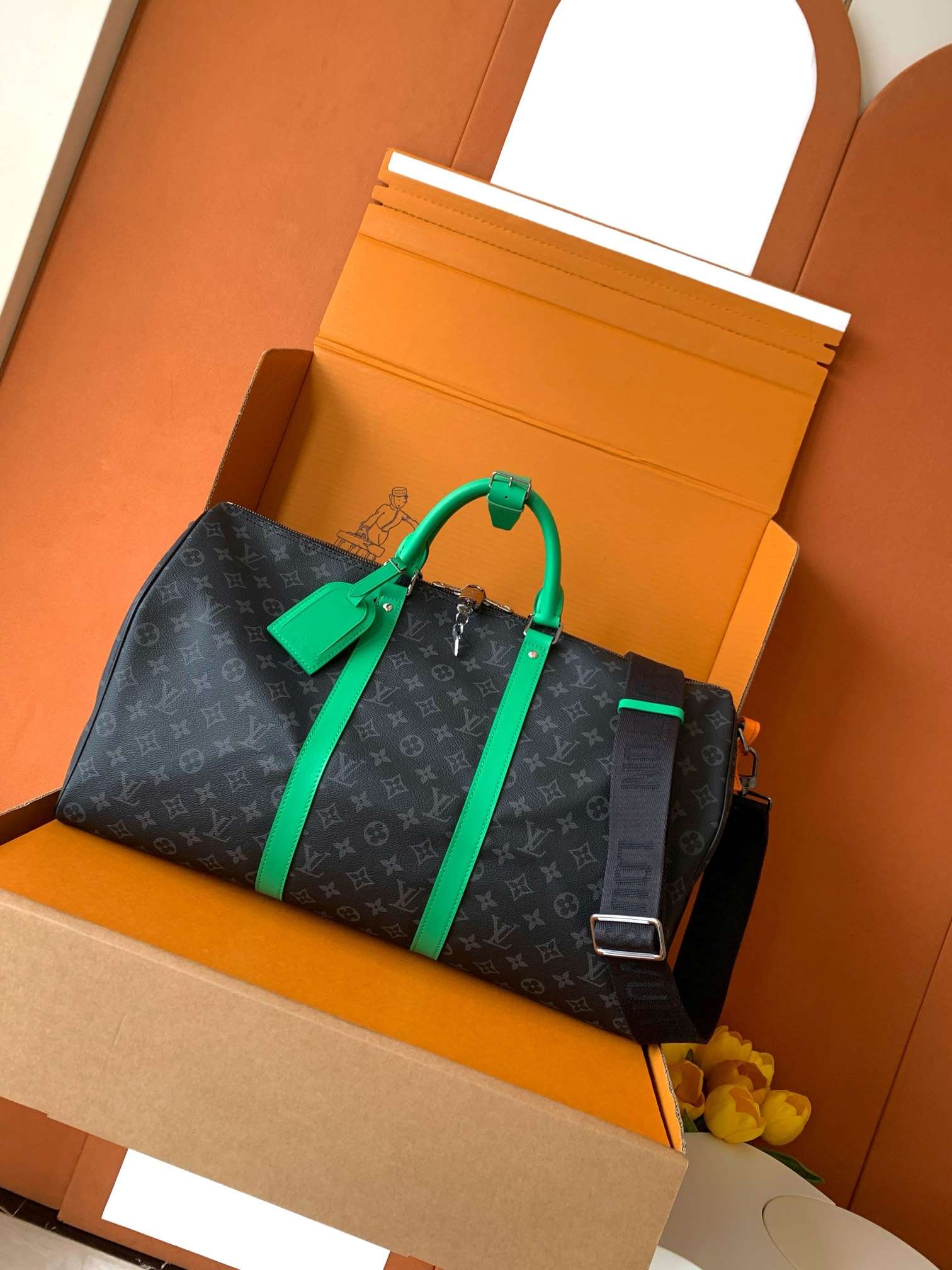 Louis Vuitton Keepall Bandoulière 50 Travel Bag — M26434