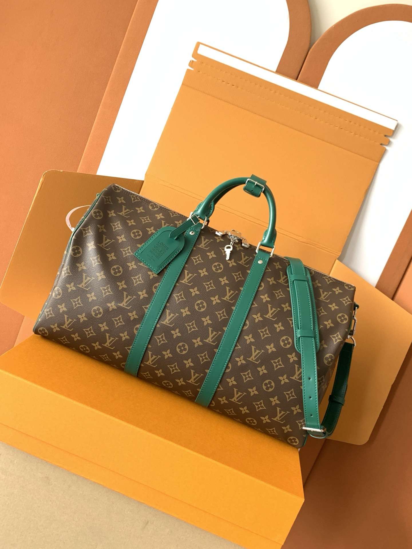 Louis Vuitton Keepall Bandoulière 50 — M12630