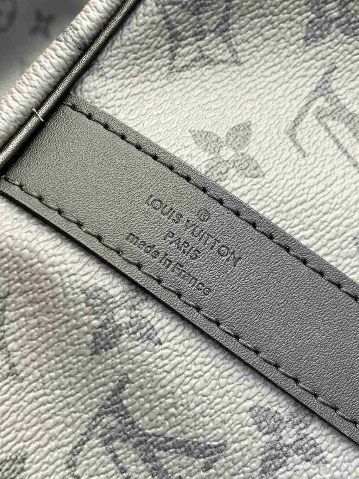 Louis Vuitton Keepall Bandoulière 45 — M11481