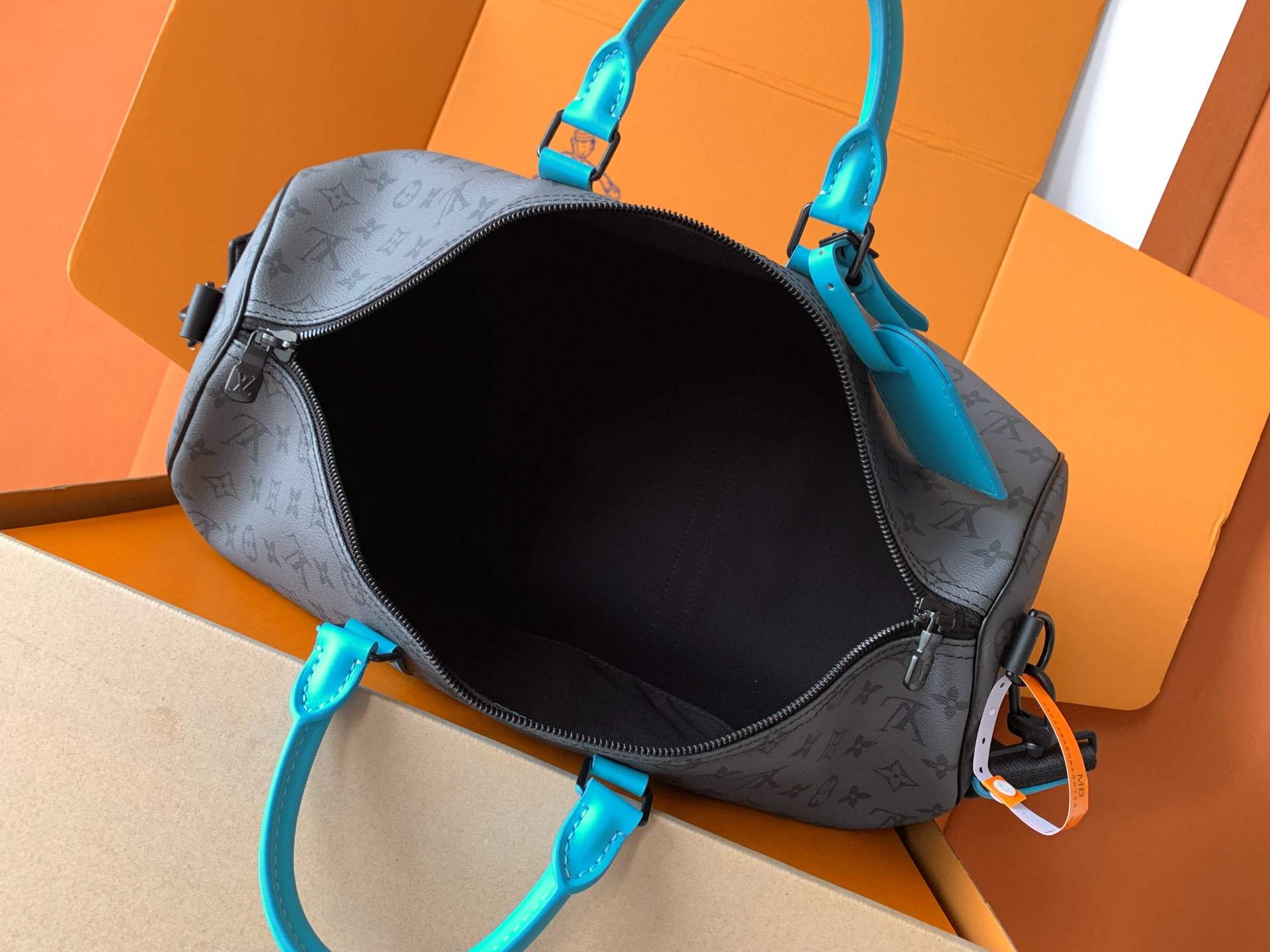 Louis Vuitton Keepall Bandoulière 45 — M11481