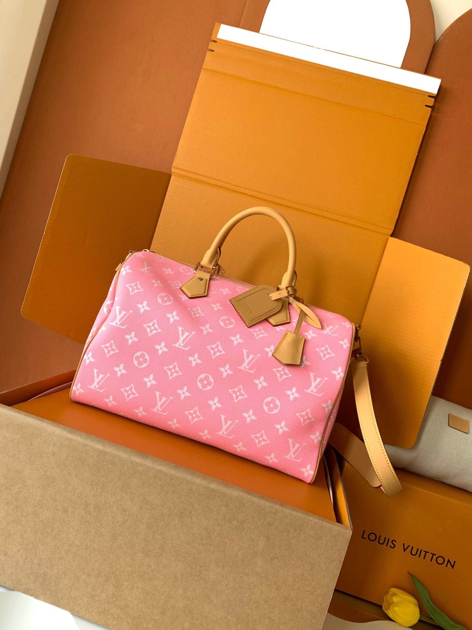 Louis Vuitton Speedy P9 Bandoulière 40 — M13918