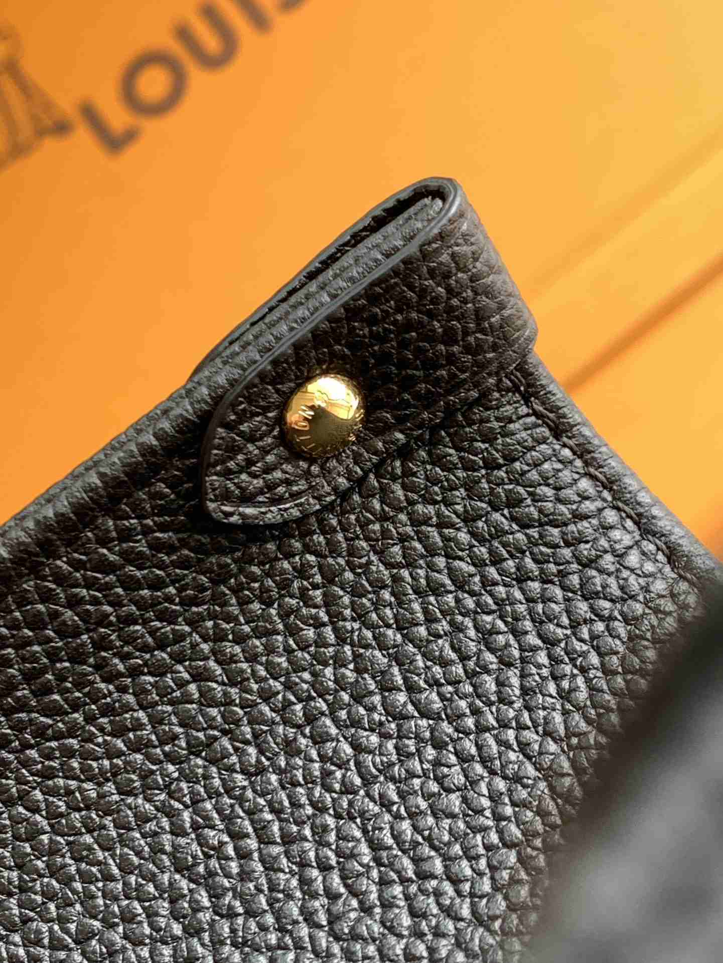 Louis Vuitton OnTheGo MM Black/Beige — M45495