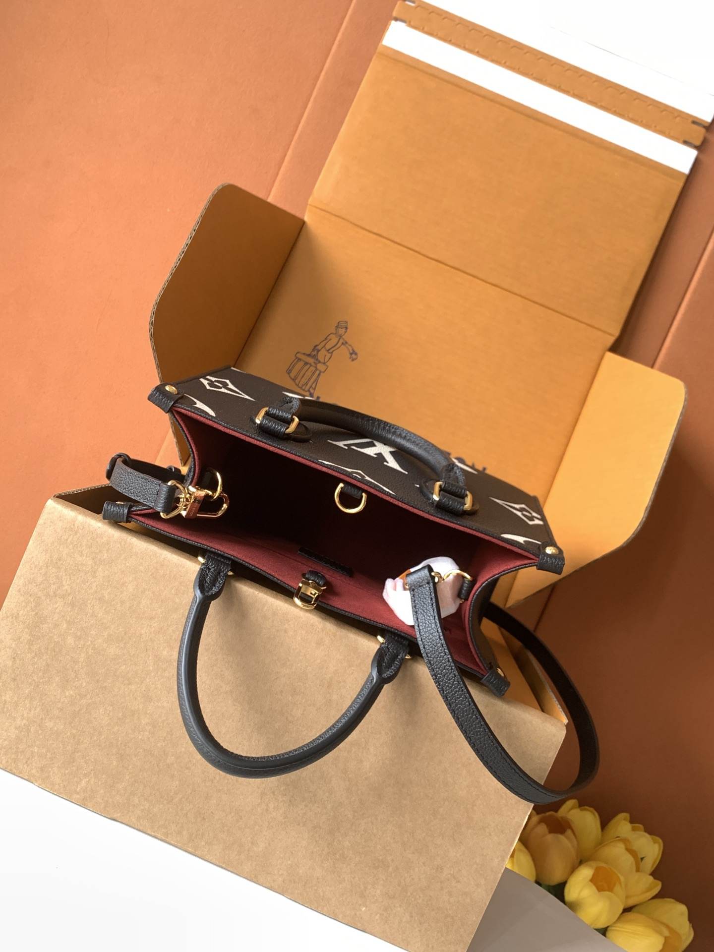 Louis Vuitton OnTheGo PM Black/Beige — M45659