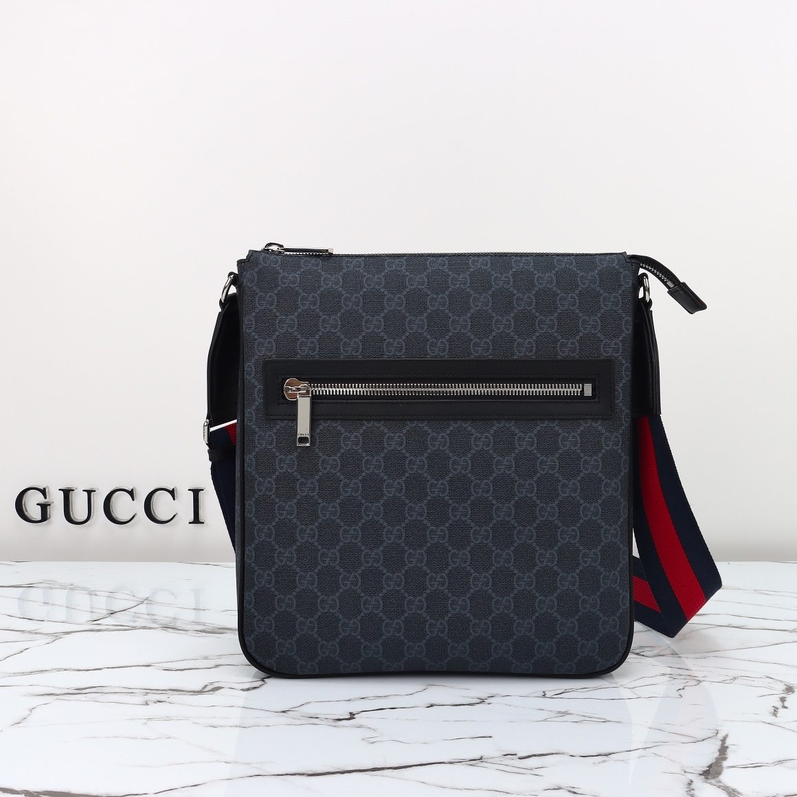 Gucci GG-Pattern Messenger Bag — 792081