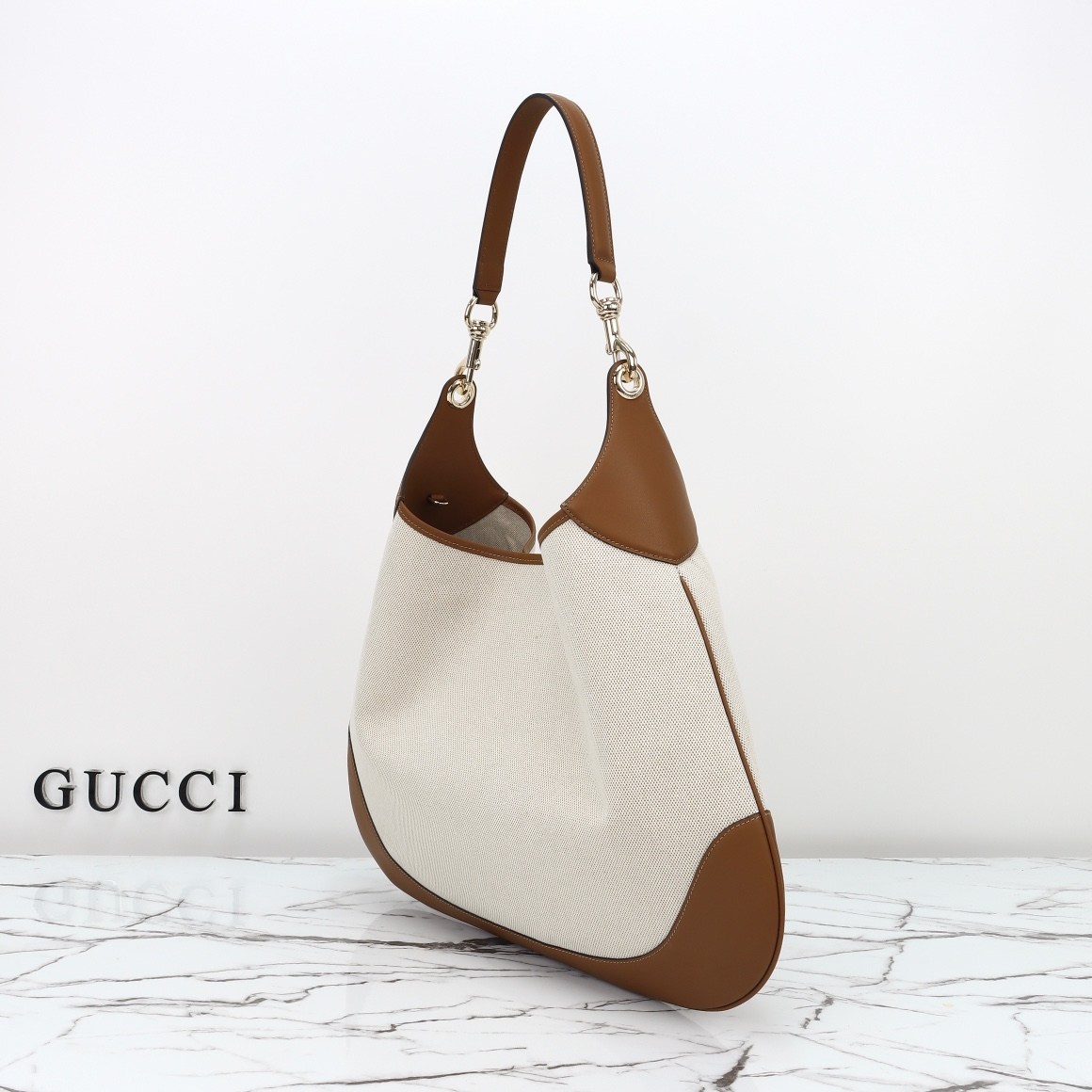 Gucci B Large Shoulder Bag — 815924