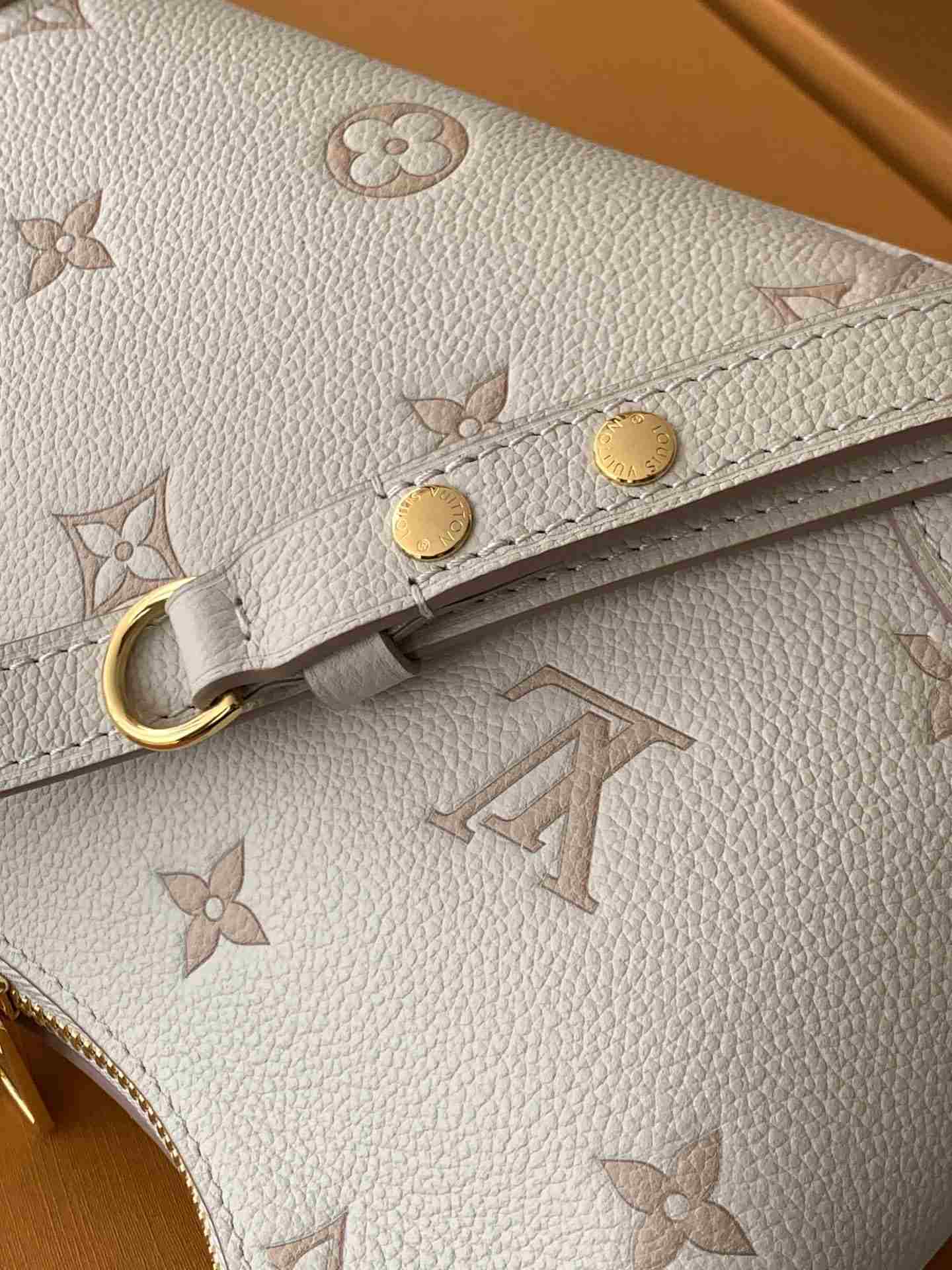 Louis Vuitton Boulogne-Style Shoulder Bag — M14634