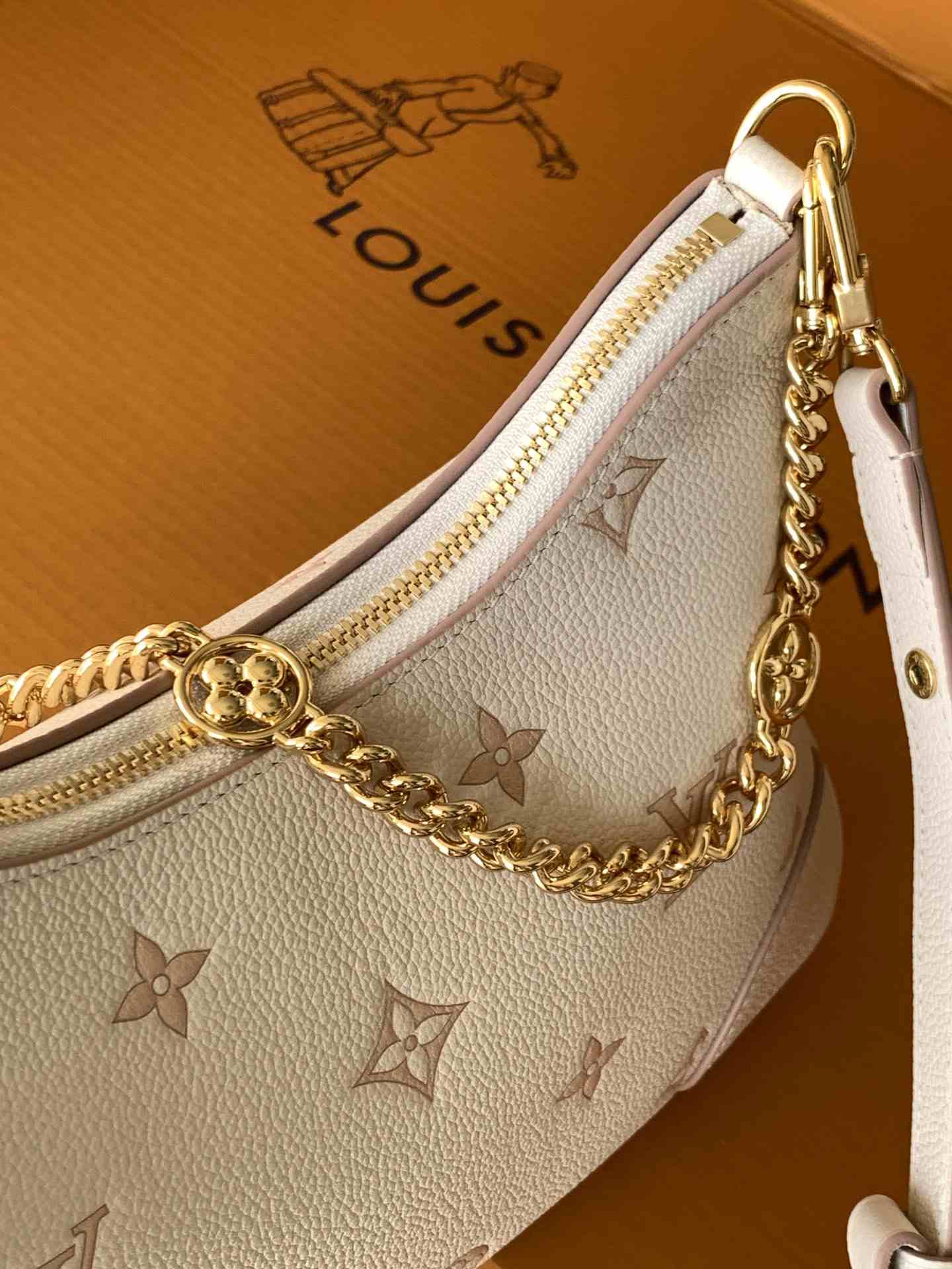 Louis Vuitton Boulogne-Style Shoulder Bag — M14634