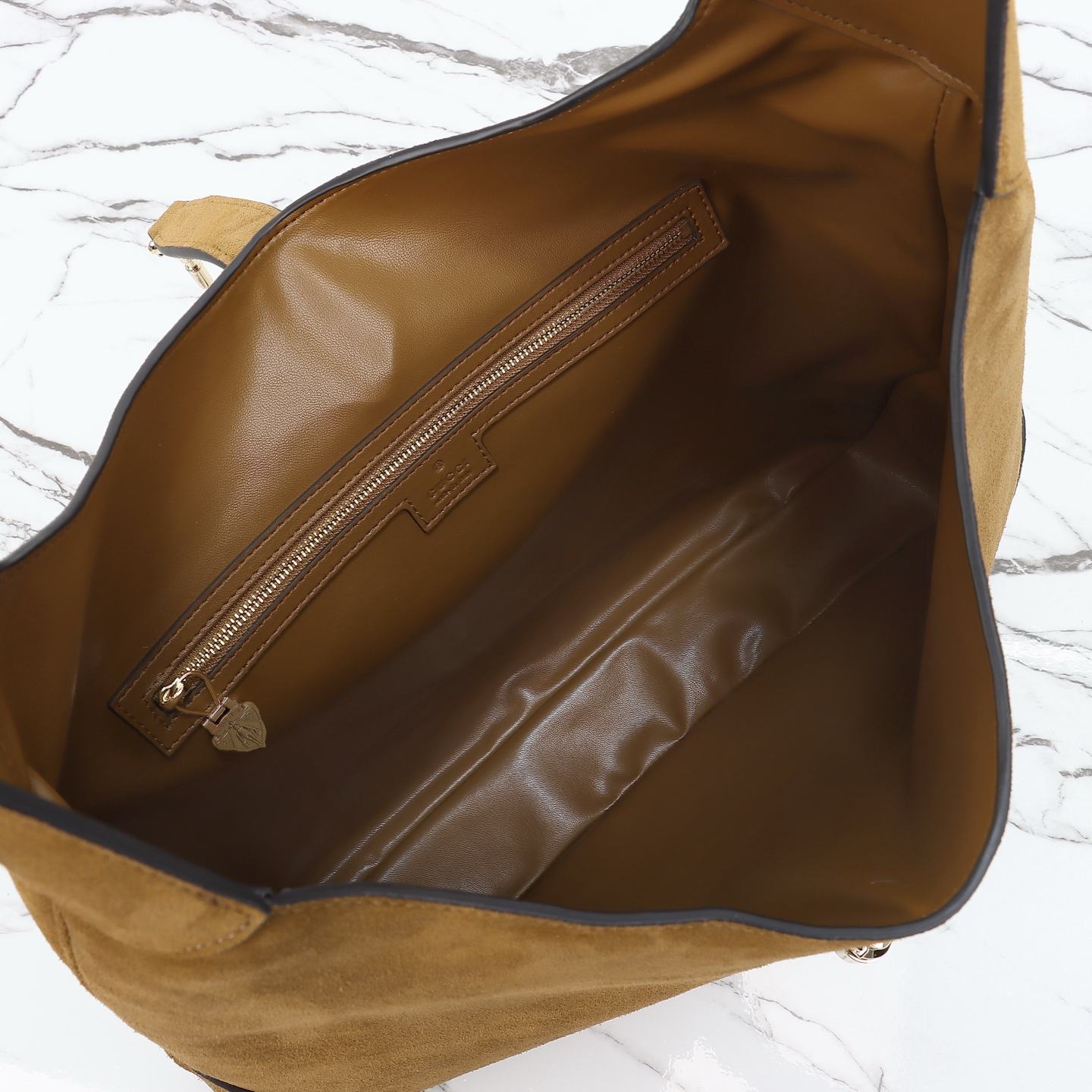 Gucci Slouchy Hobo Bag — 841542