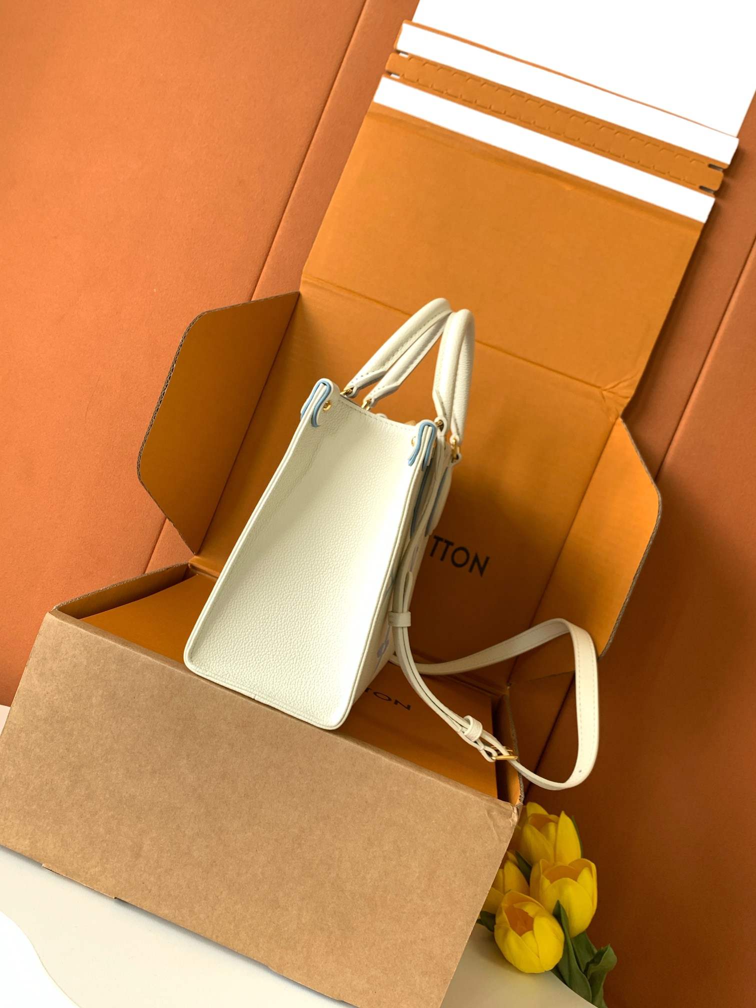 Louis Vuitton OnTheGo PM-Style Tote — M46833