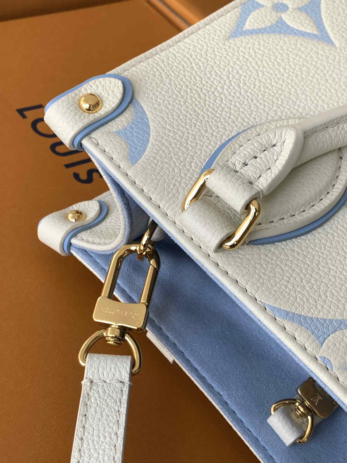 Louis Vuitton OnTheGo PM-Style Tote — M46833