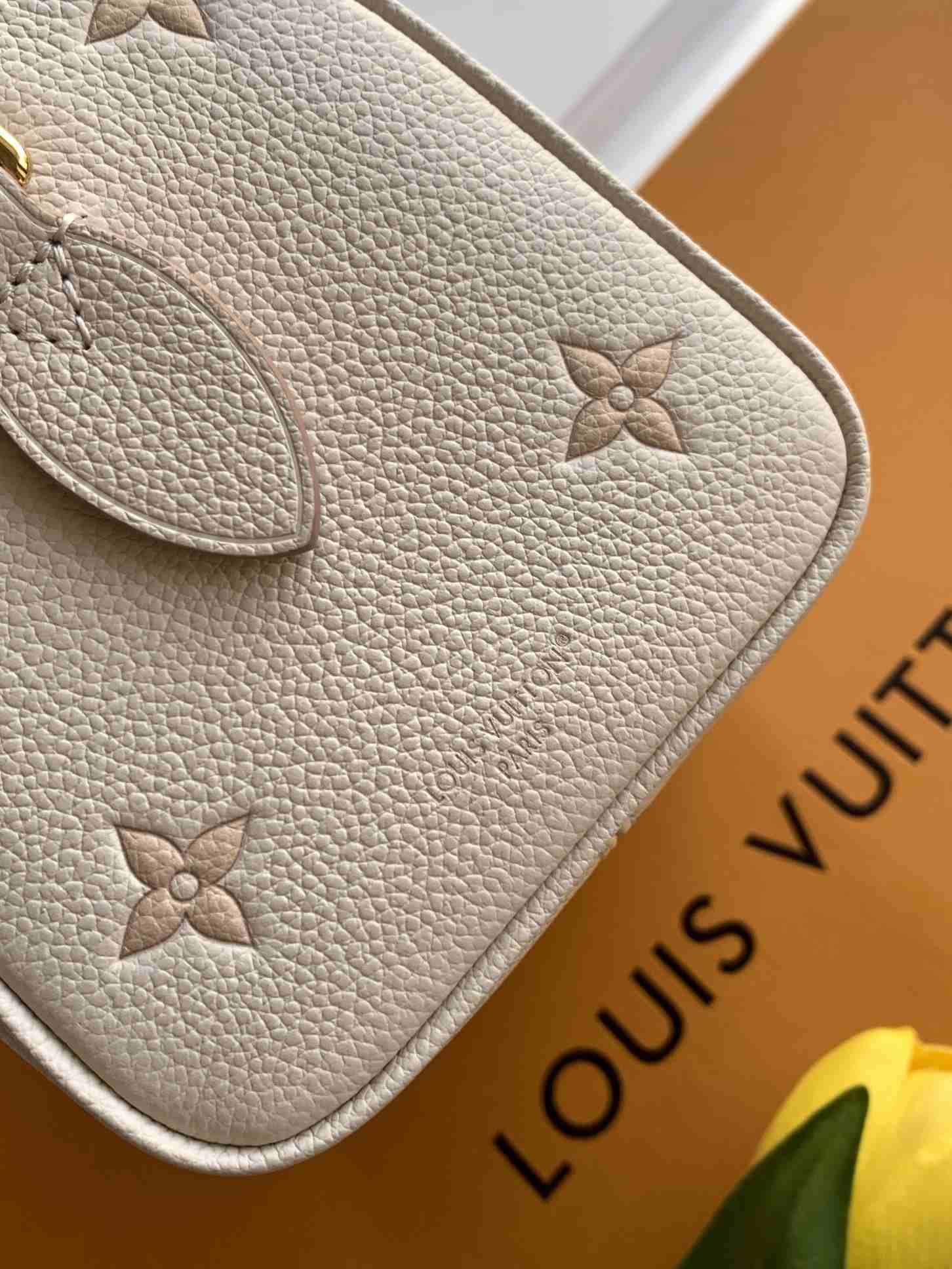 Louis Vuitton Speedy Bandoulière 20 — M14291