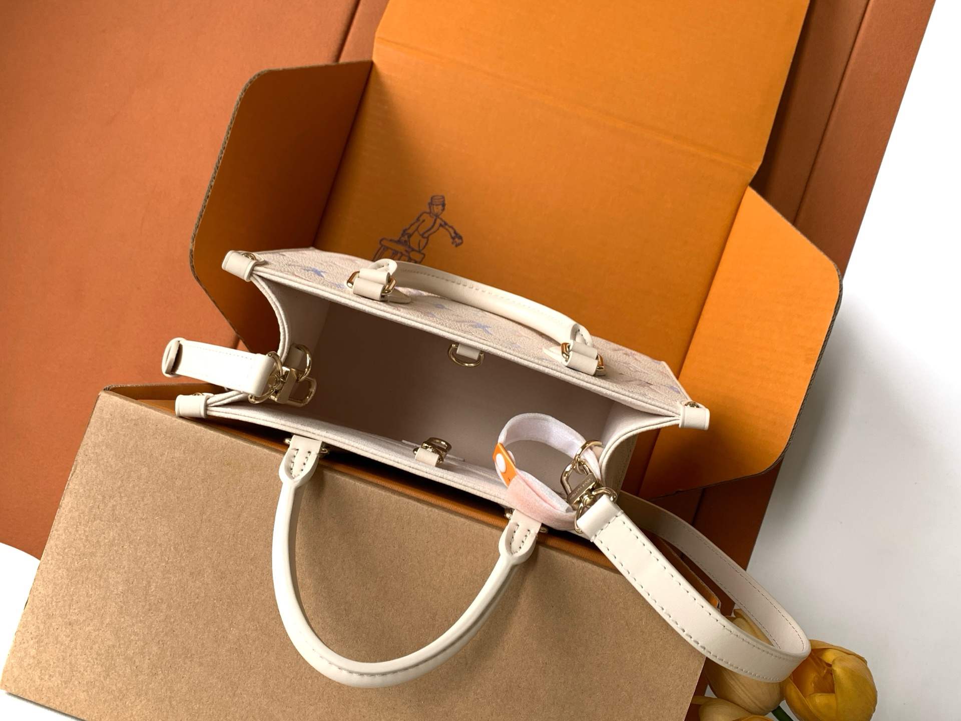 Louis Vuitton OnTheGo PM-Style Tote — M25770