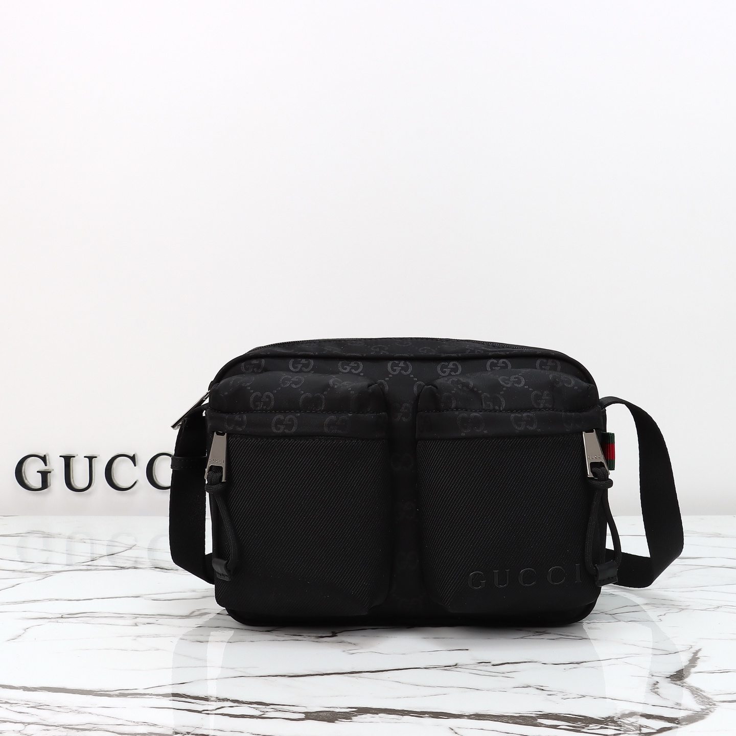 Gucci Small Crossbody Bag — 834475