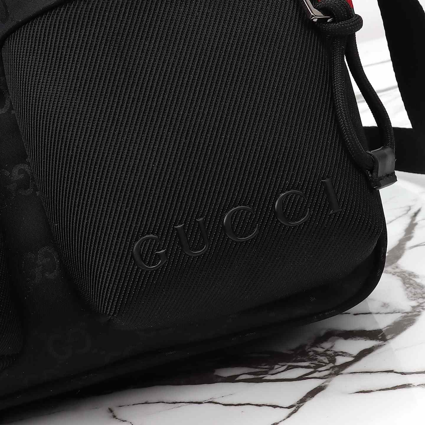 Gucci Small Crossbody Bag — 834475