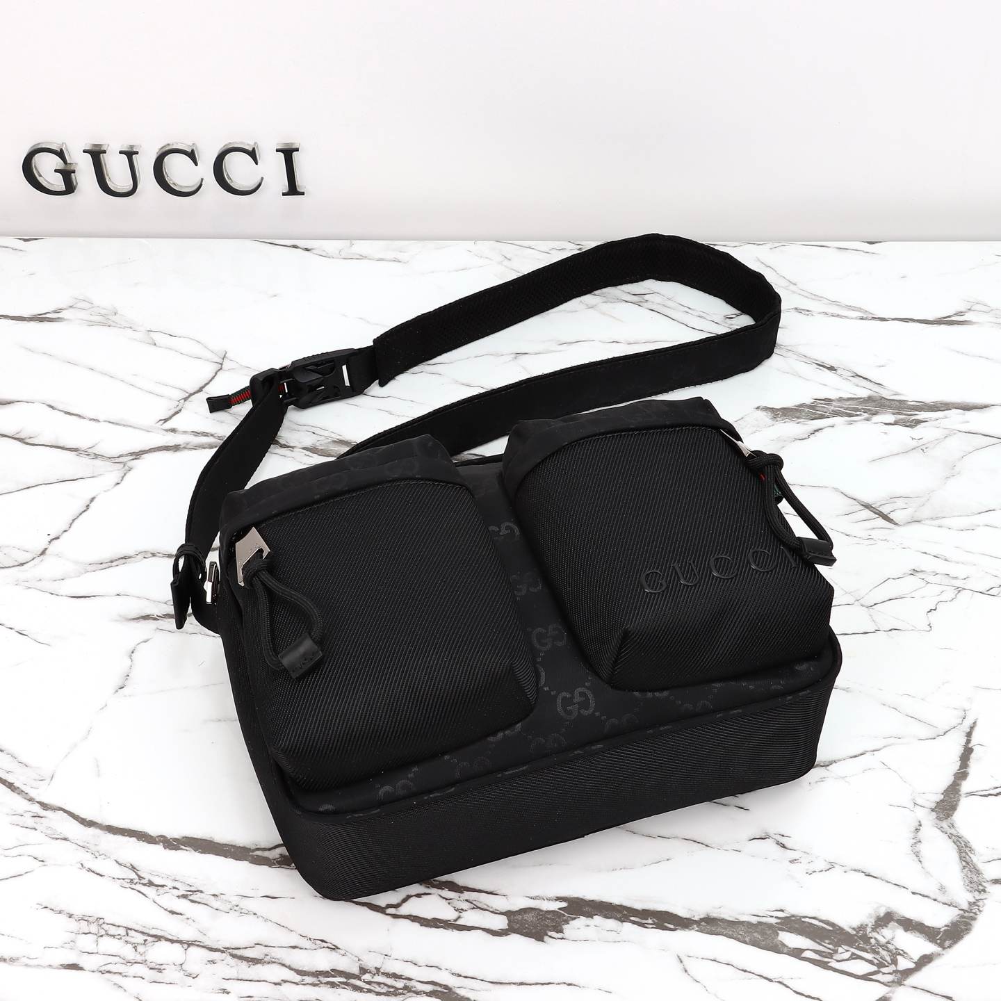 Gucci Small Crossbody Bag — 834475