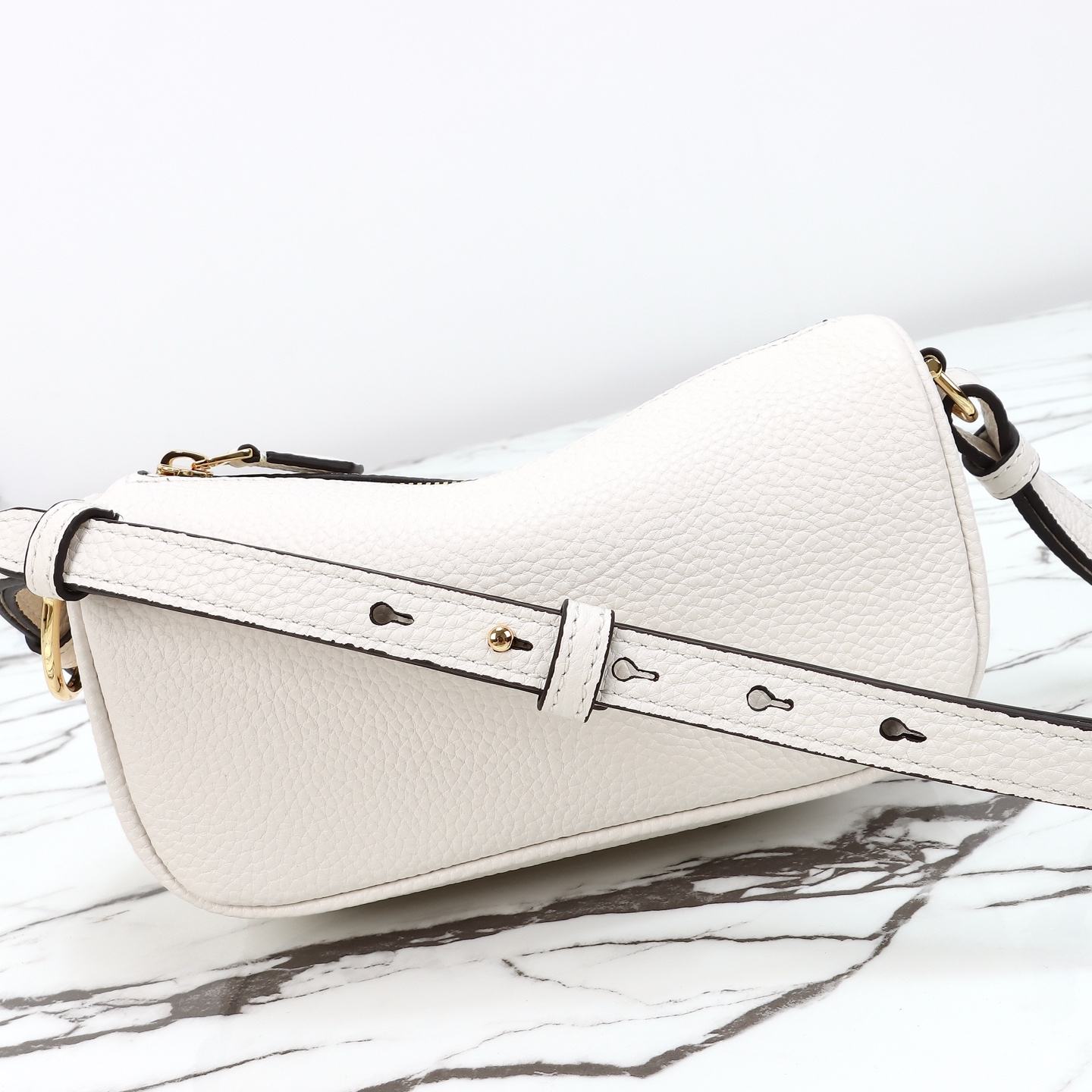Gucci Half Horsebit Mini Shoulder Bag — 860784
