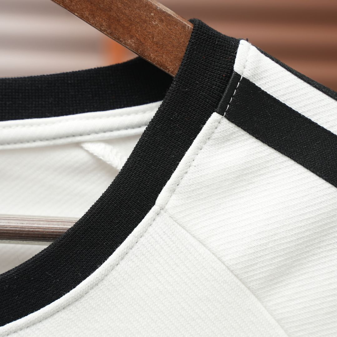 Adidas T-Shirt — White