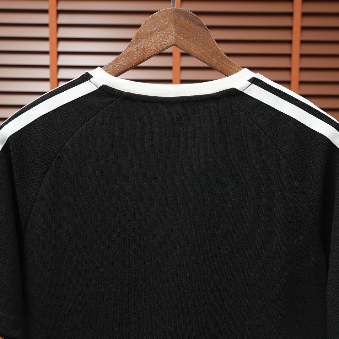 Adidas T-Shirt — Black