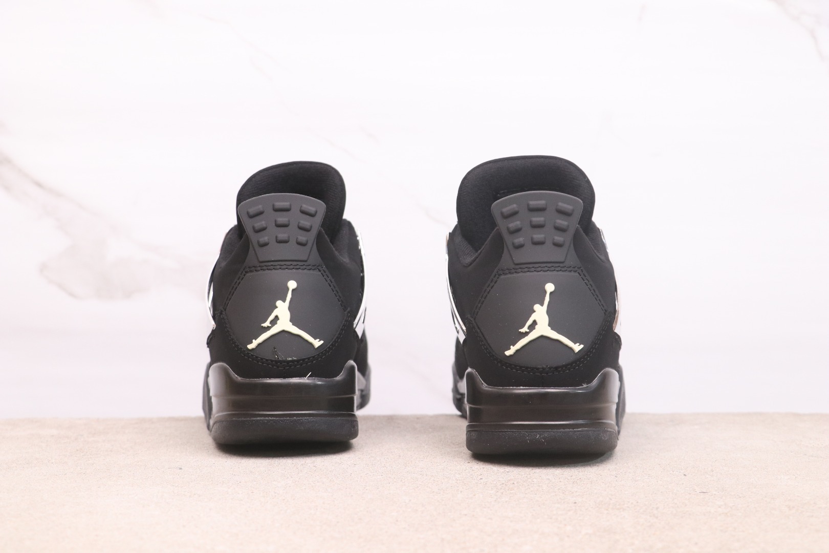Air Jordan 4 CU1110-010