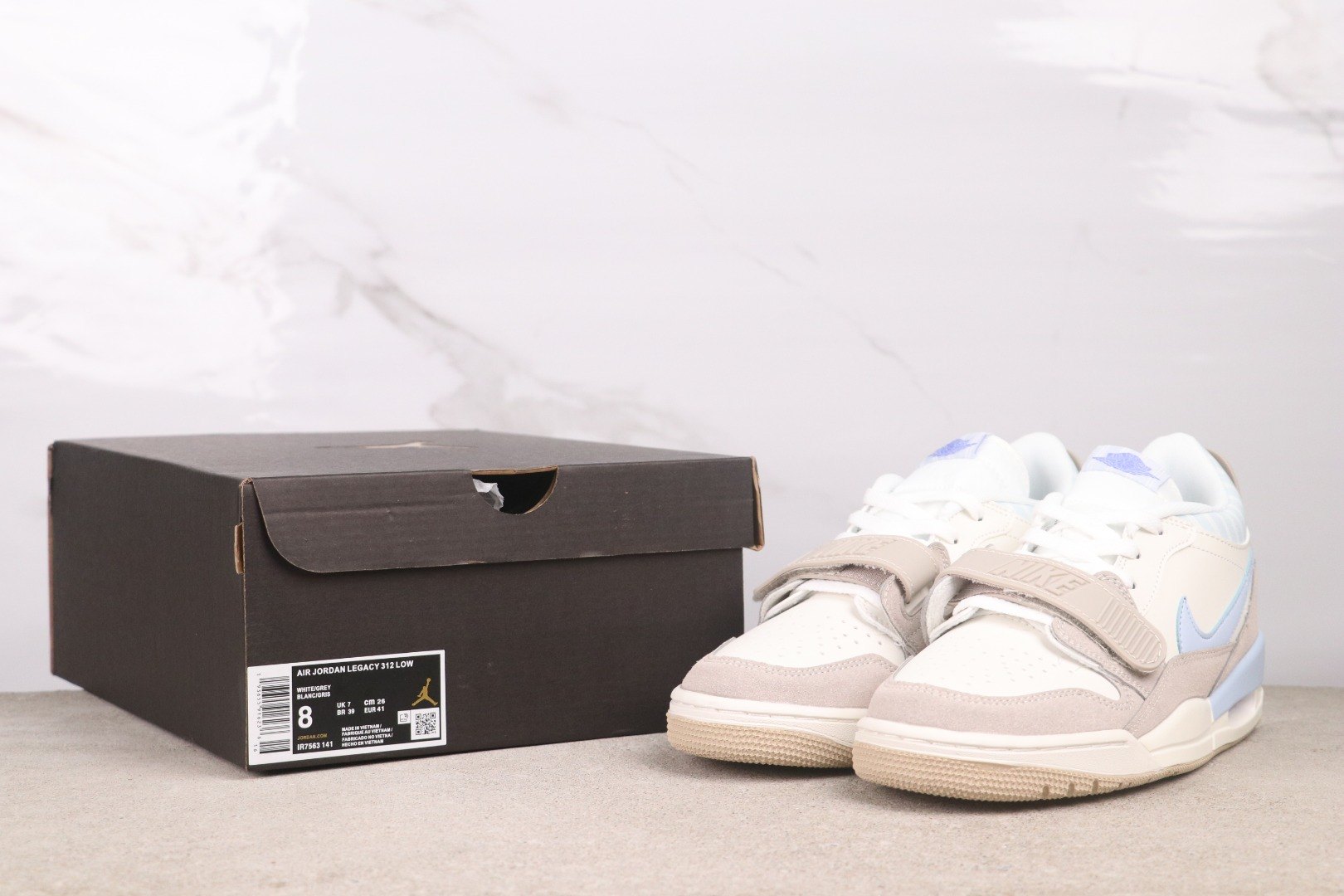 Air Jordan Legacy 312 IR7563-141
