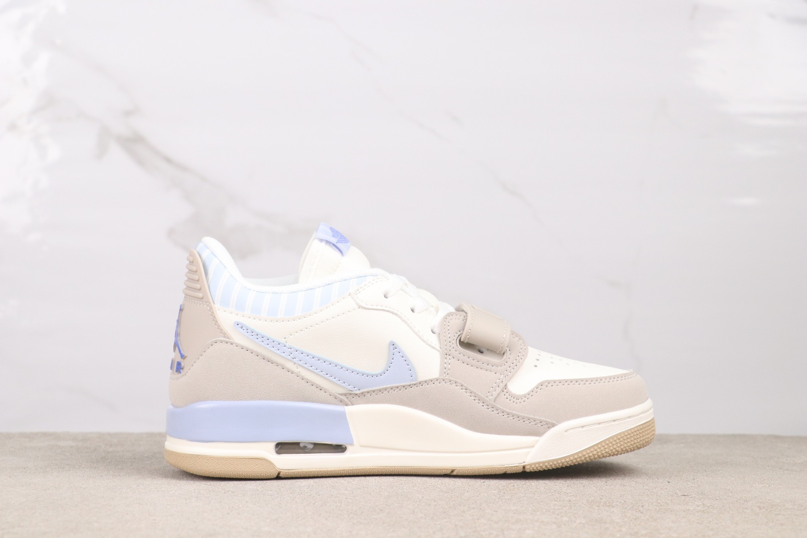 Air Jordan Legacy 312 IR7563-141