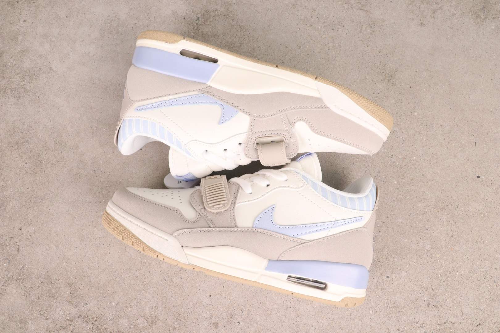 Air Jordan Legacy 312 IR7563-141