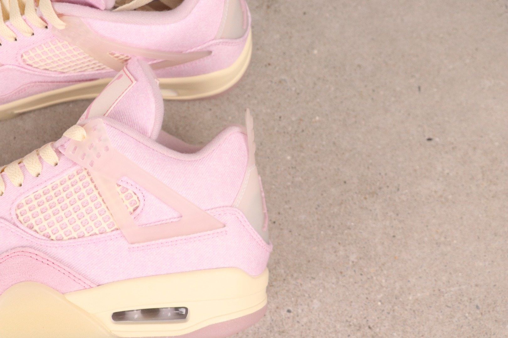 Air Jordan 4 IB6716-600