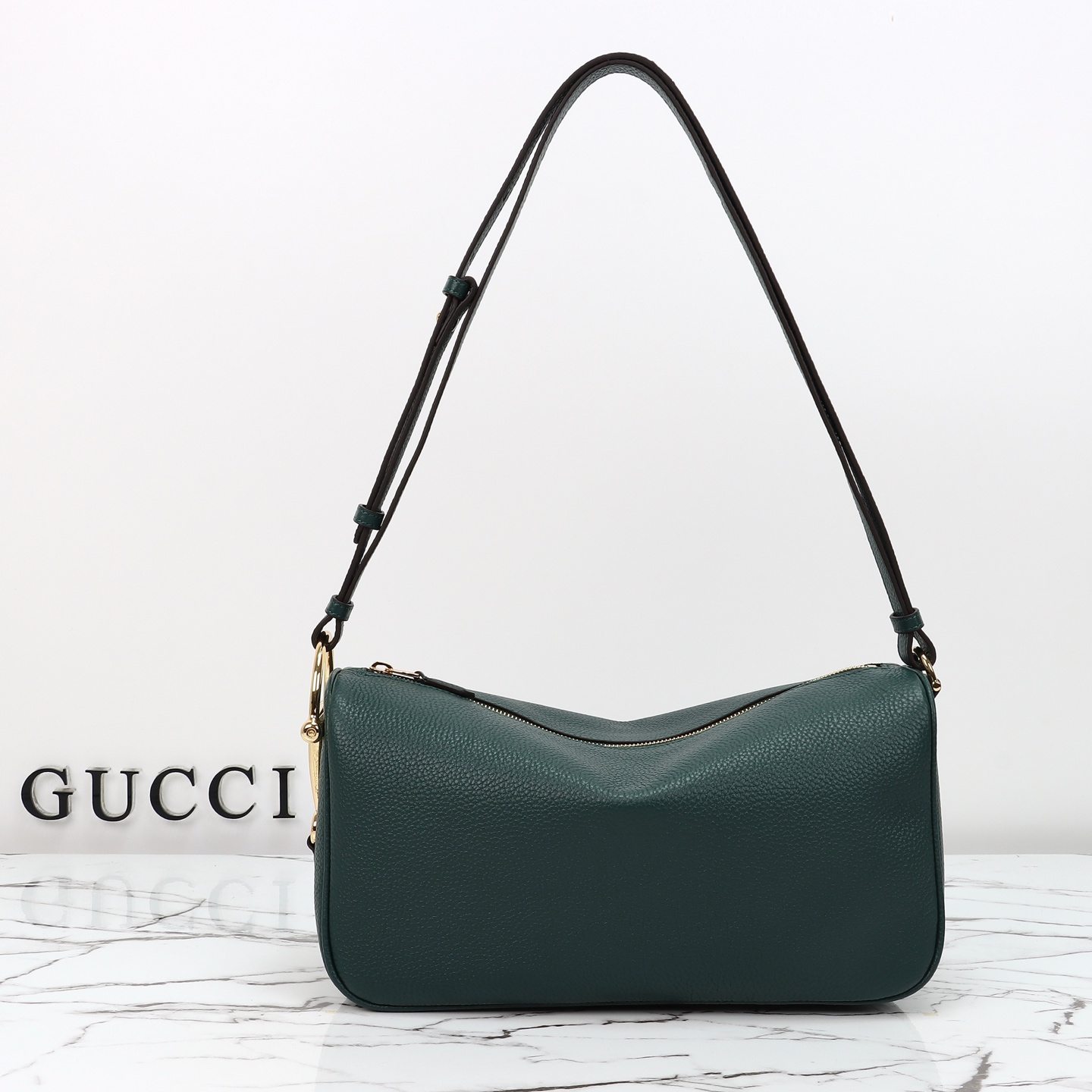 Gucci Half Horsebit Medium Shoulder Bag — 860787