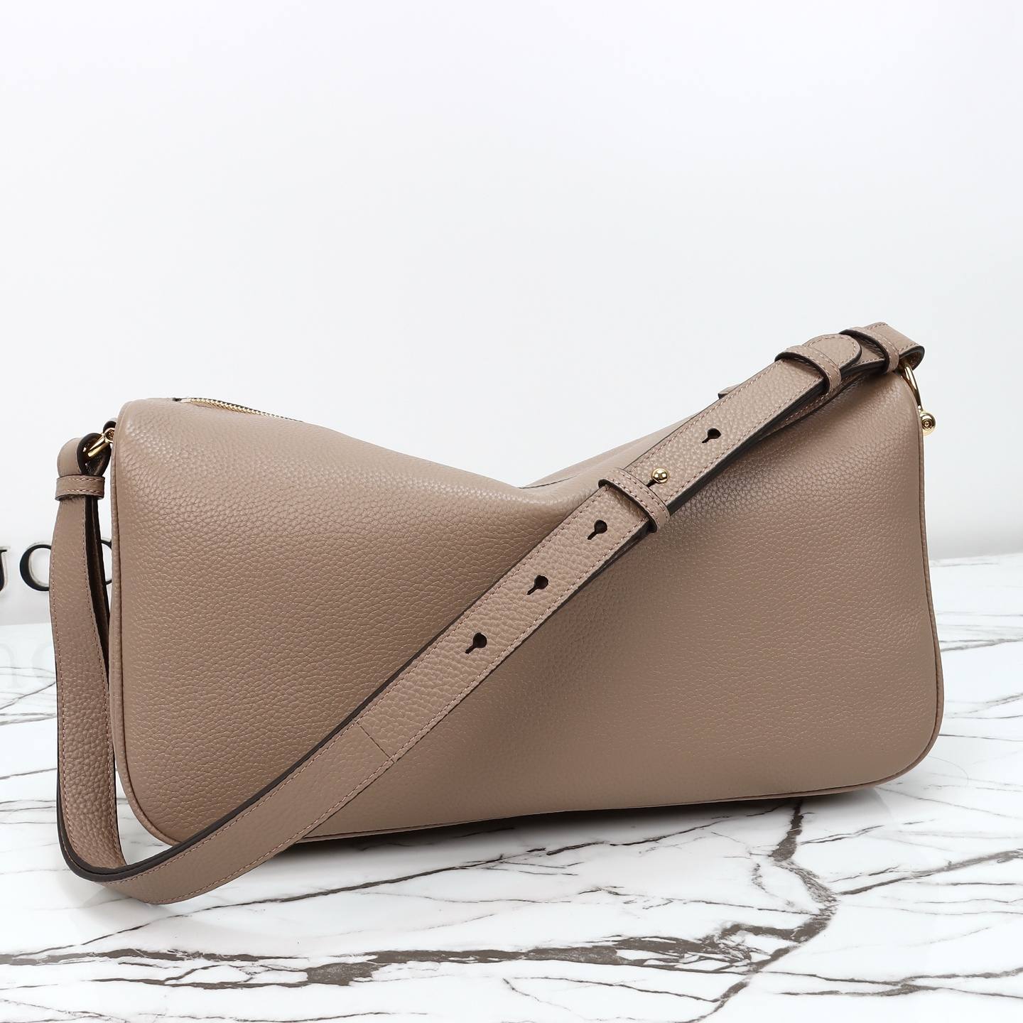 Gucci Half Horsebit Large Shoulder Bag — 862530