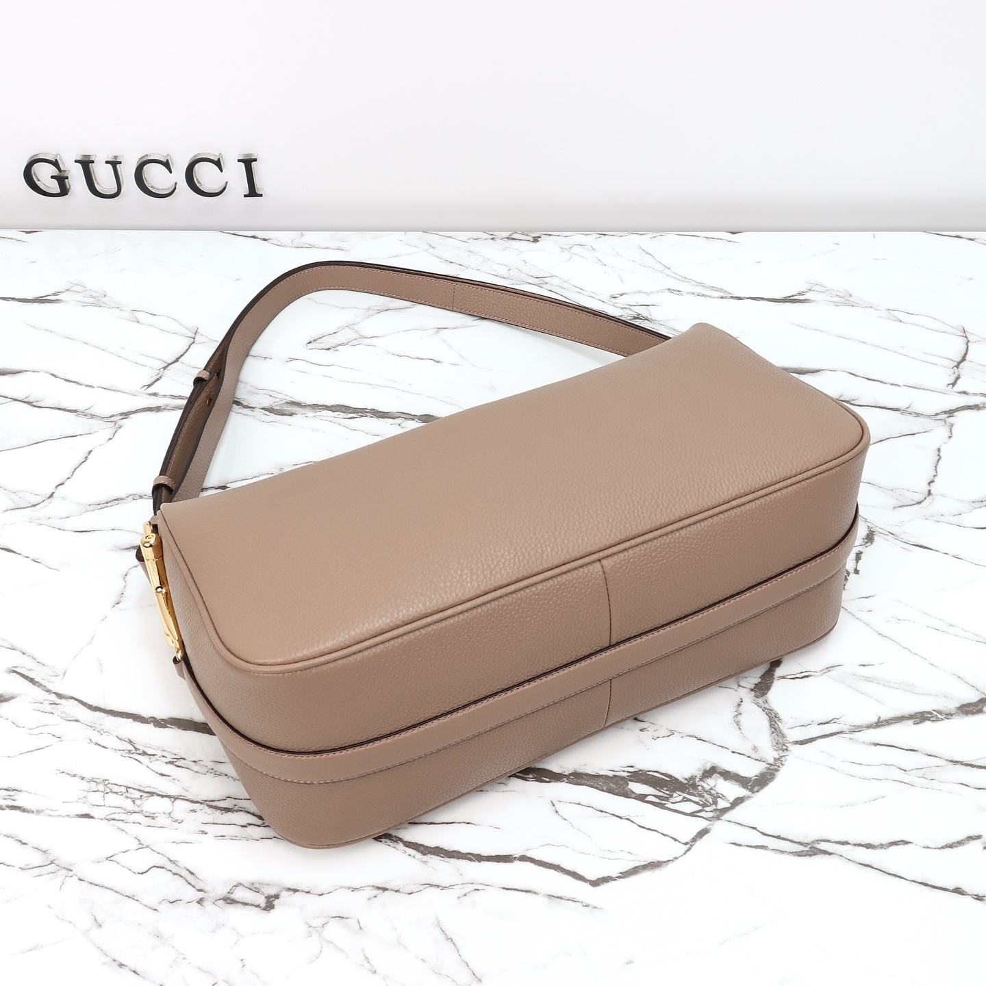 Gucci Half Horsebit Large Shoulder Bag — 862530