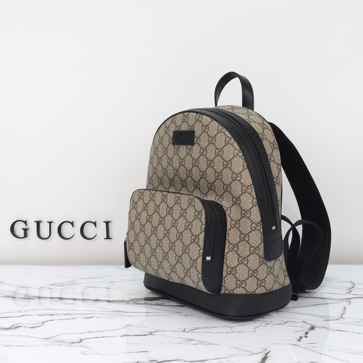 Gucci GG Supreme Small Backpack — 429020
