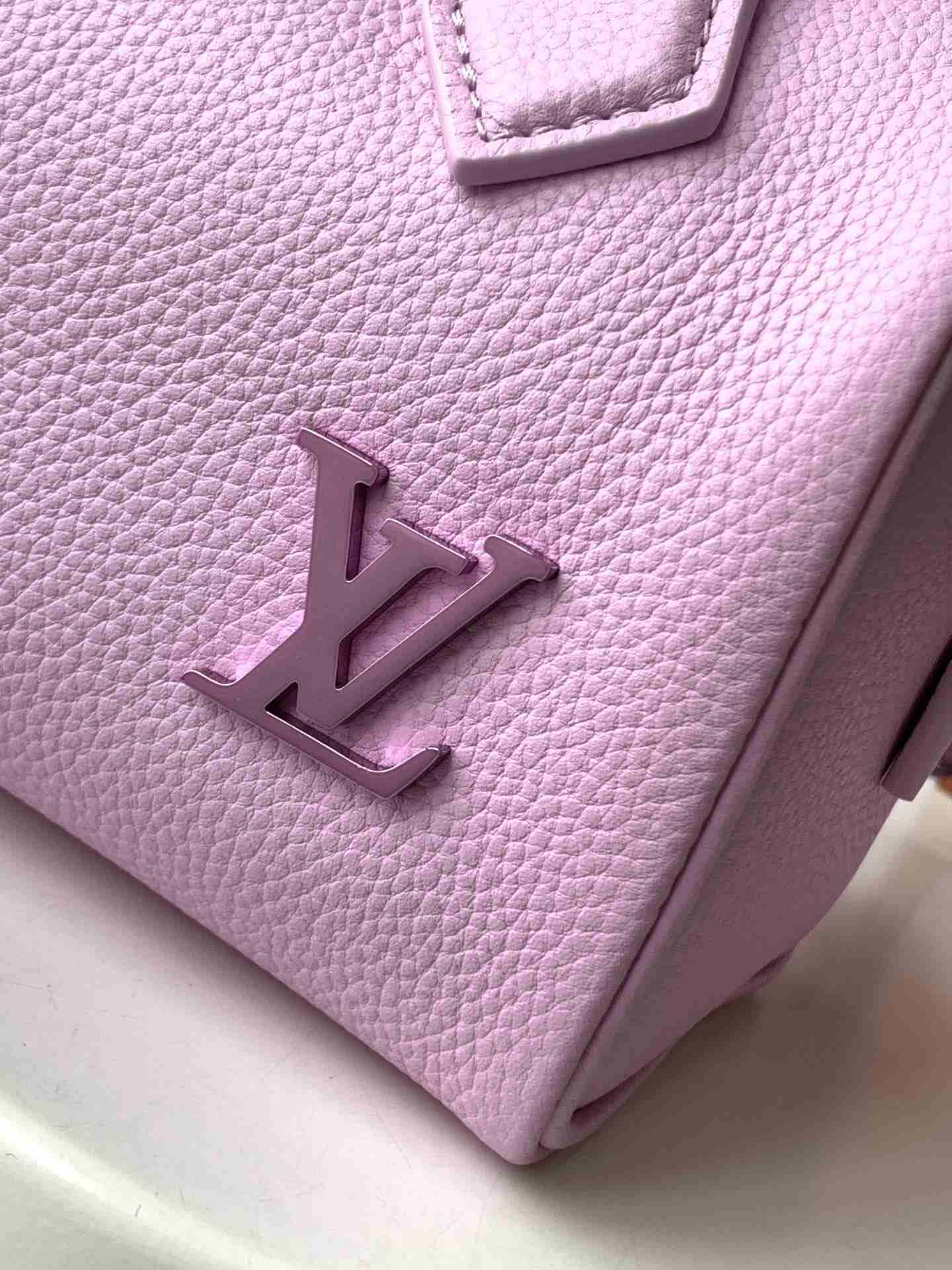 Louis Vuitton Speedy 18-Style Mini Boston Bag — M24598