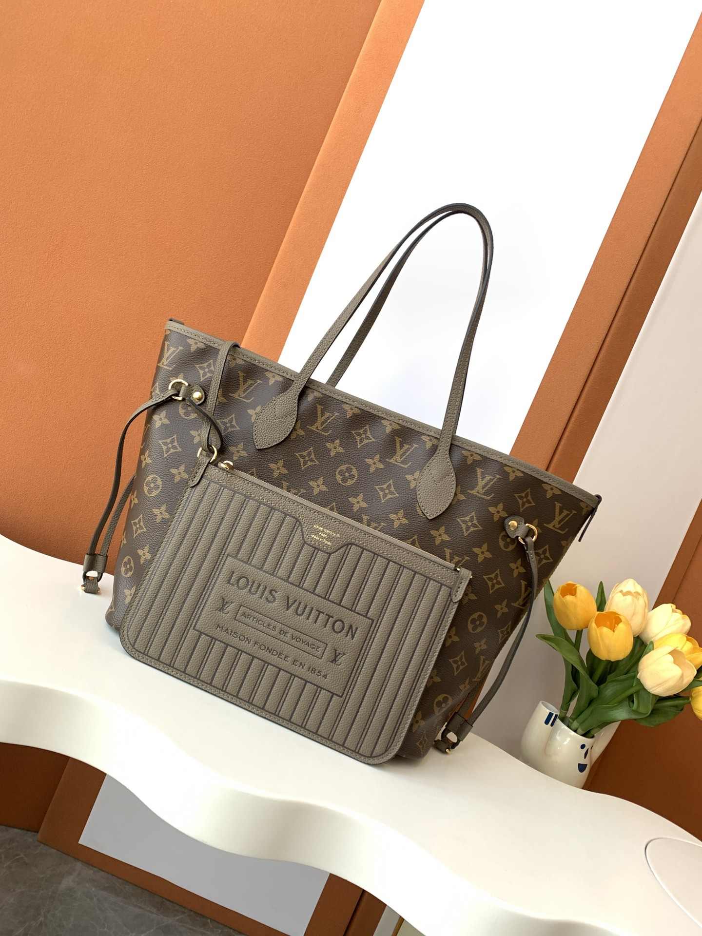 Louis Vuitton Neverfull Inside Out MM — M12062, Product 26067
