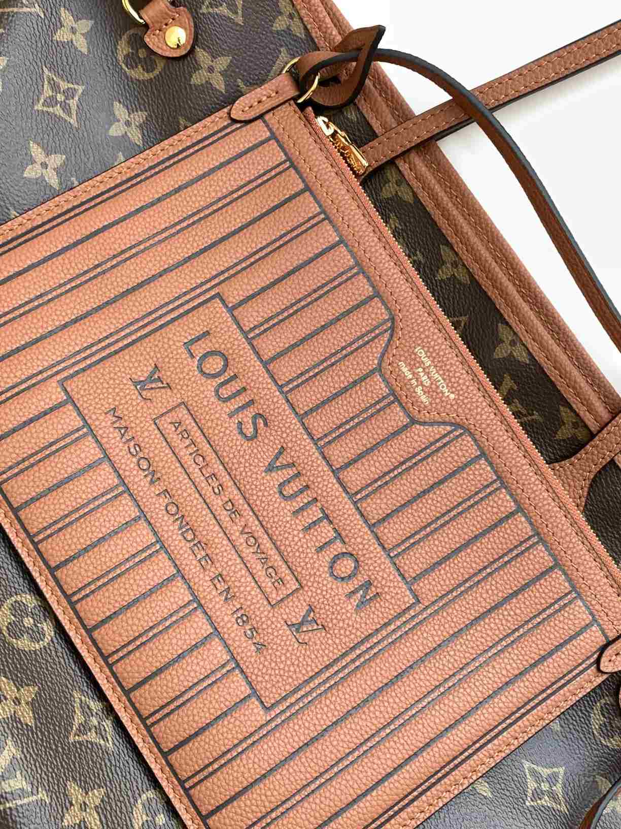Louis Vuitton Neverfull Inside Out MM — M12061