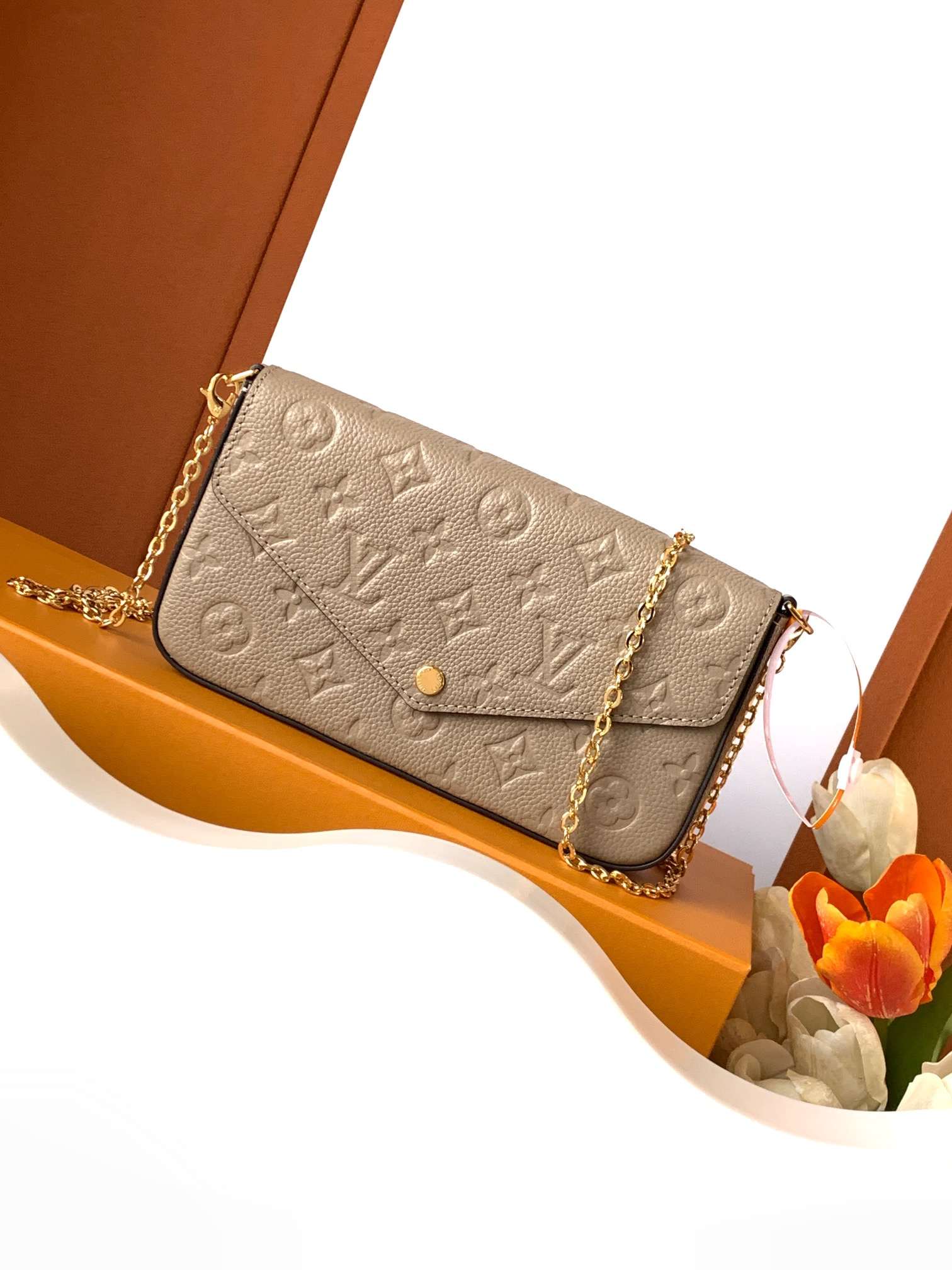 Louis Vuitton Pochette Félicie — M82609