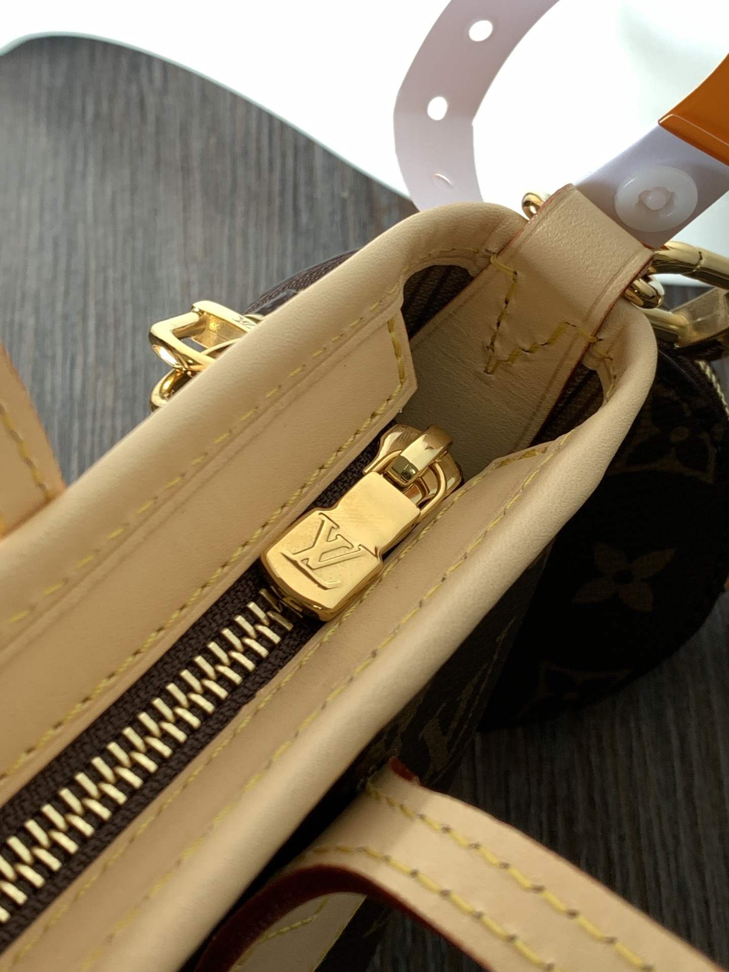 Louis Vuitton Neverfull BB — M46705
